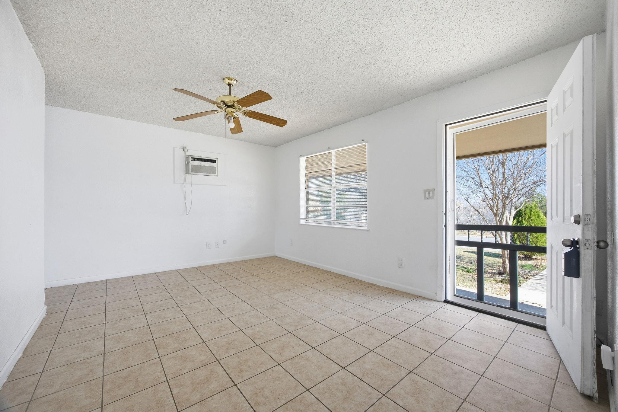 202  Forest St, photo 5