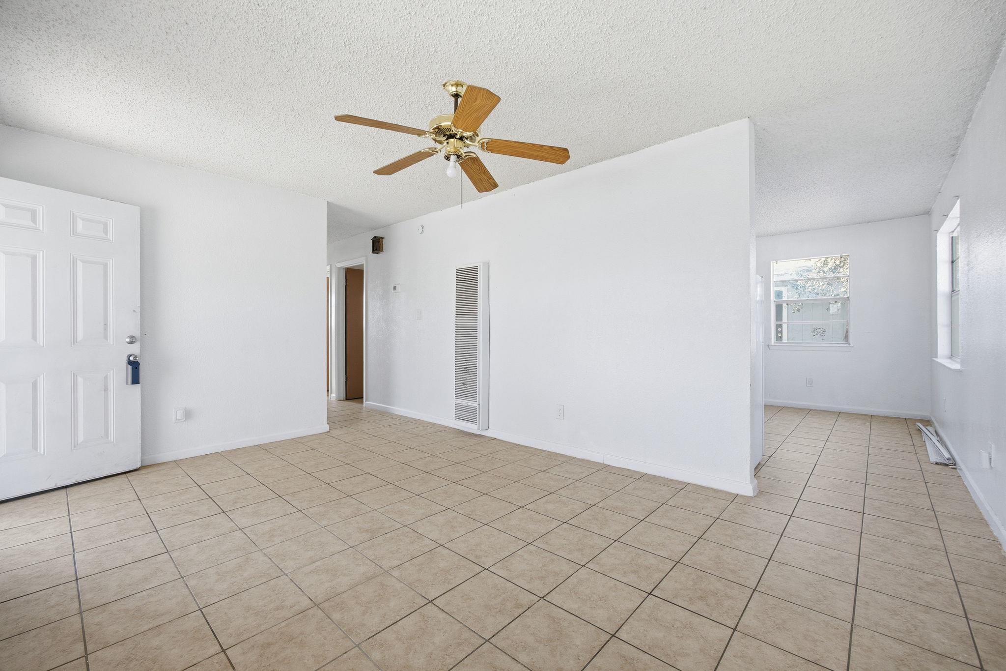 202  Forest St, photo 7