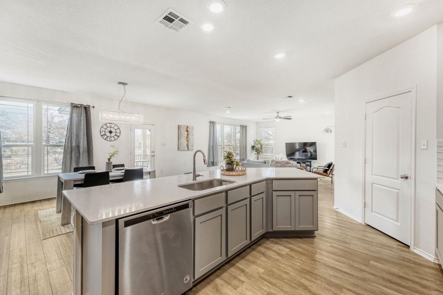 1345  Grande Mesa Dr, photo 9