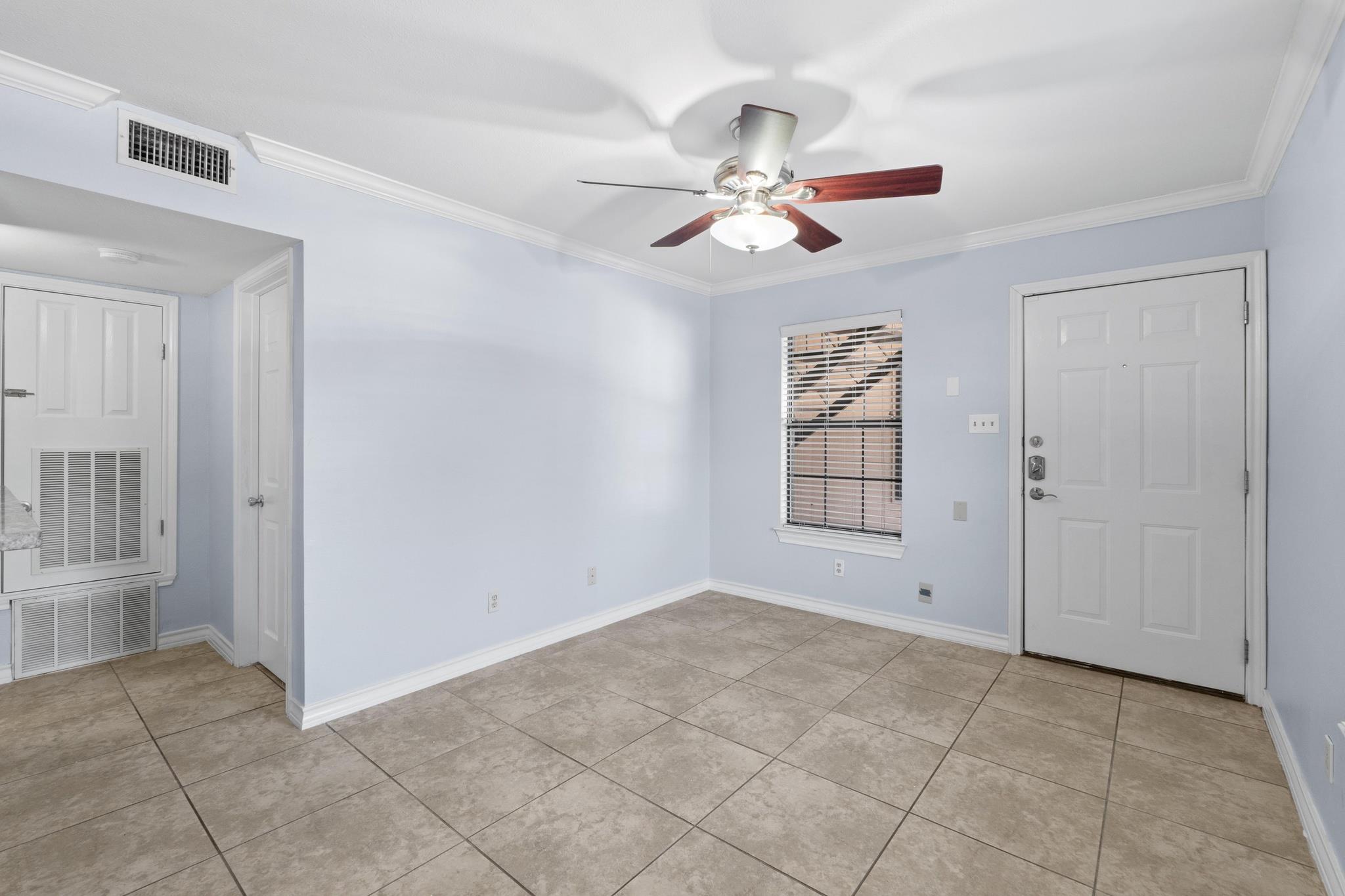 407 E 45th St  #108, photo 7