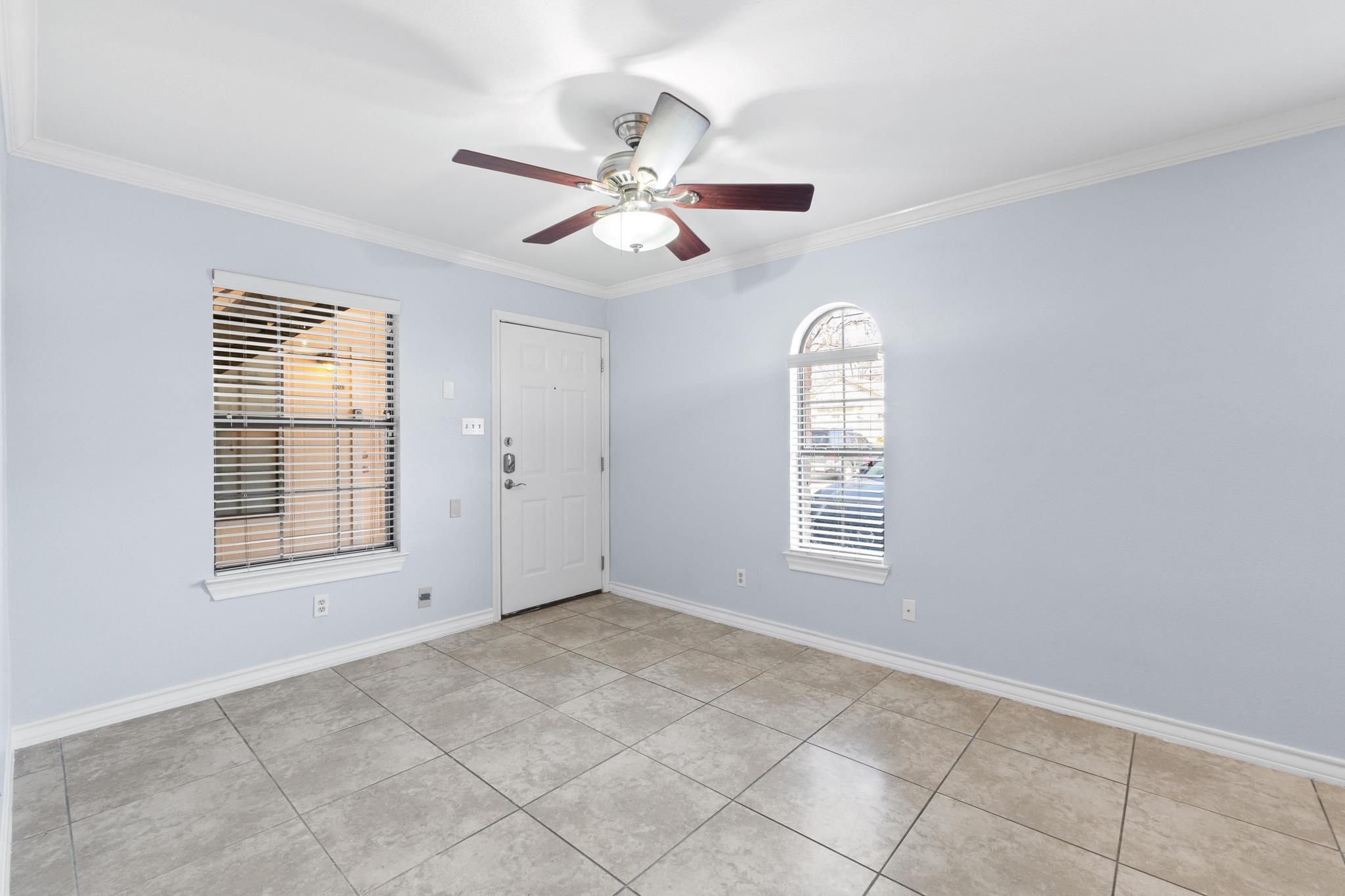 407 E 45th St  #108, photo 8