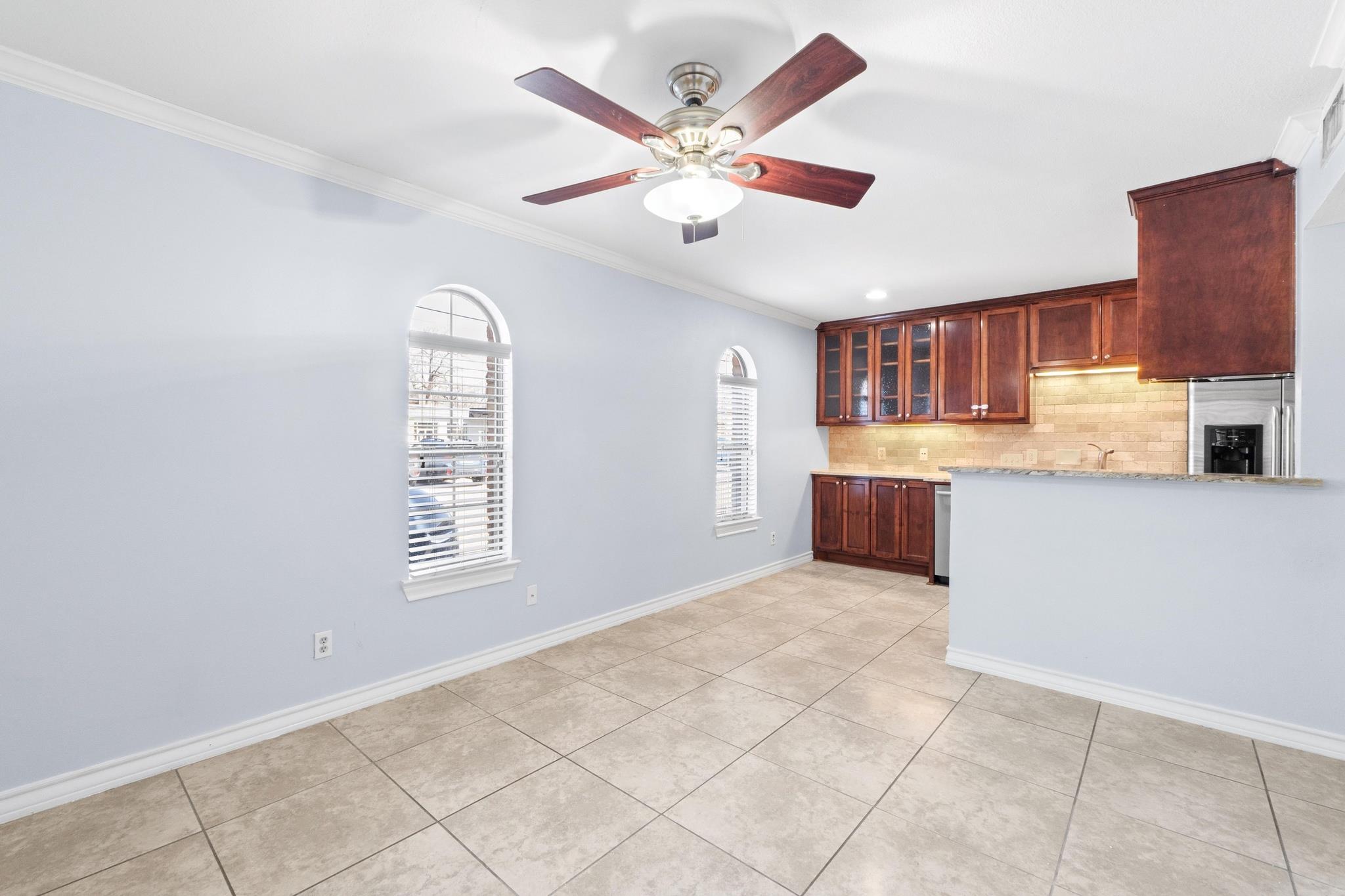 407 E 45th St  #108, photo 9