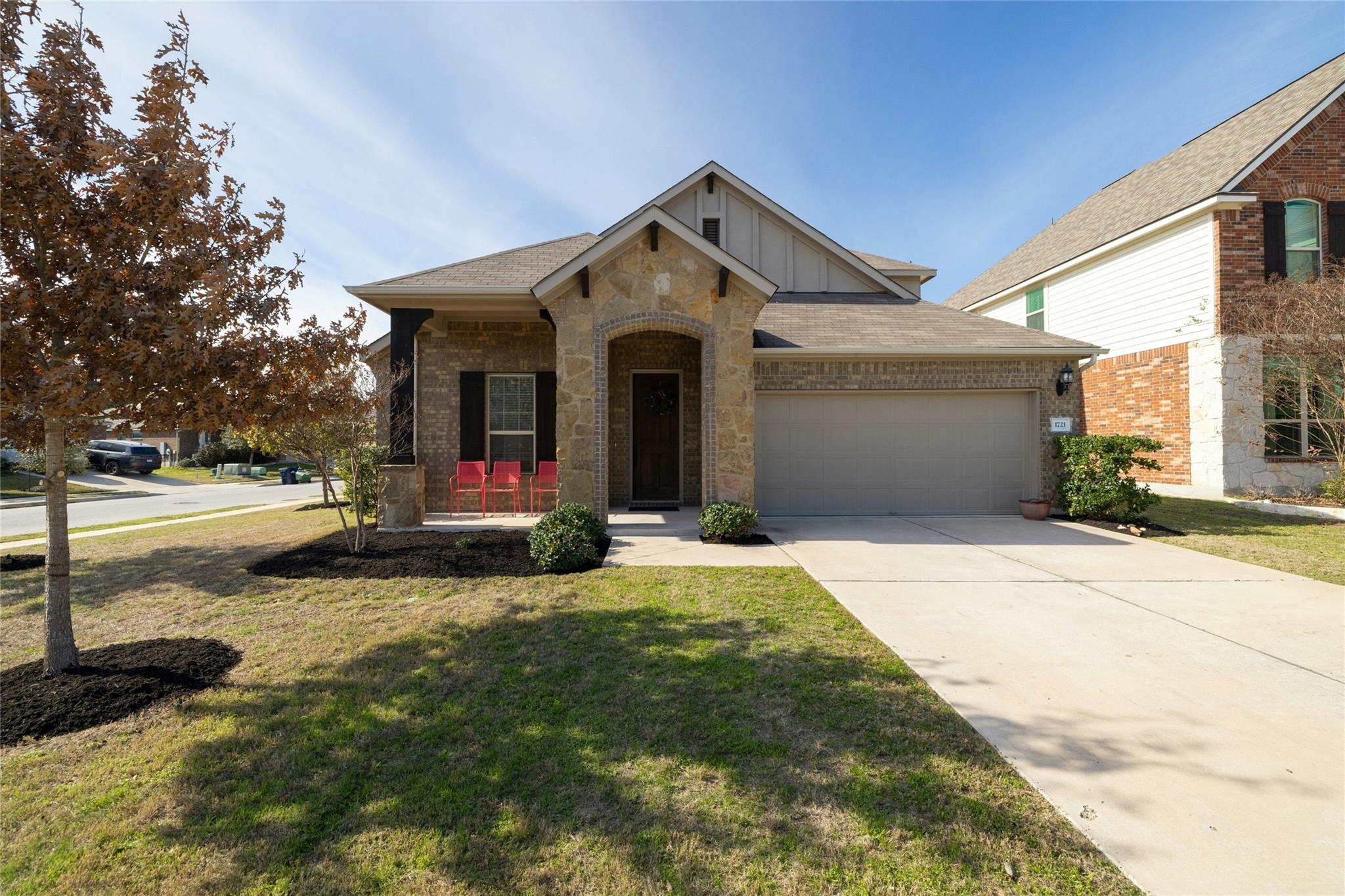 1721  Erie Dr, photo 3