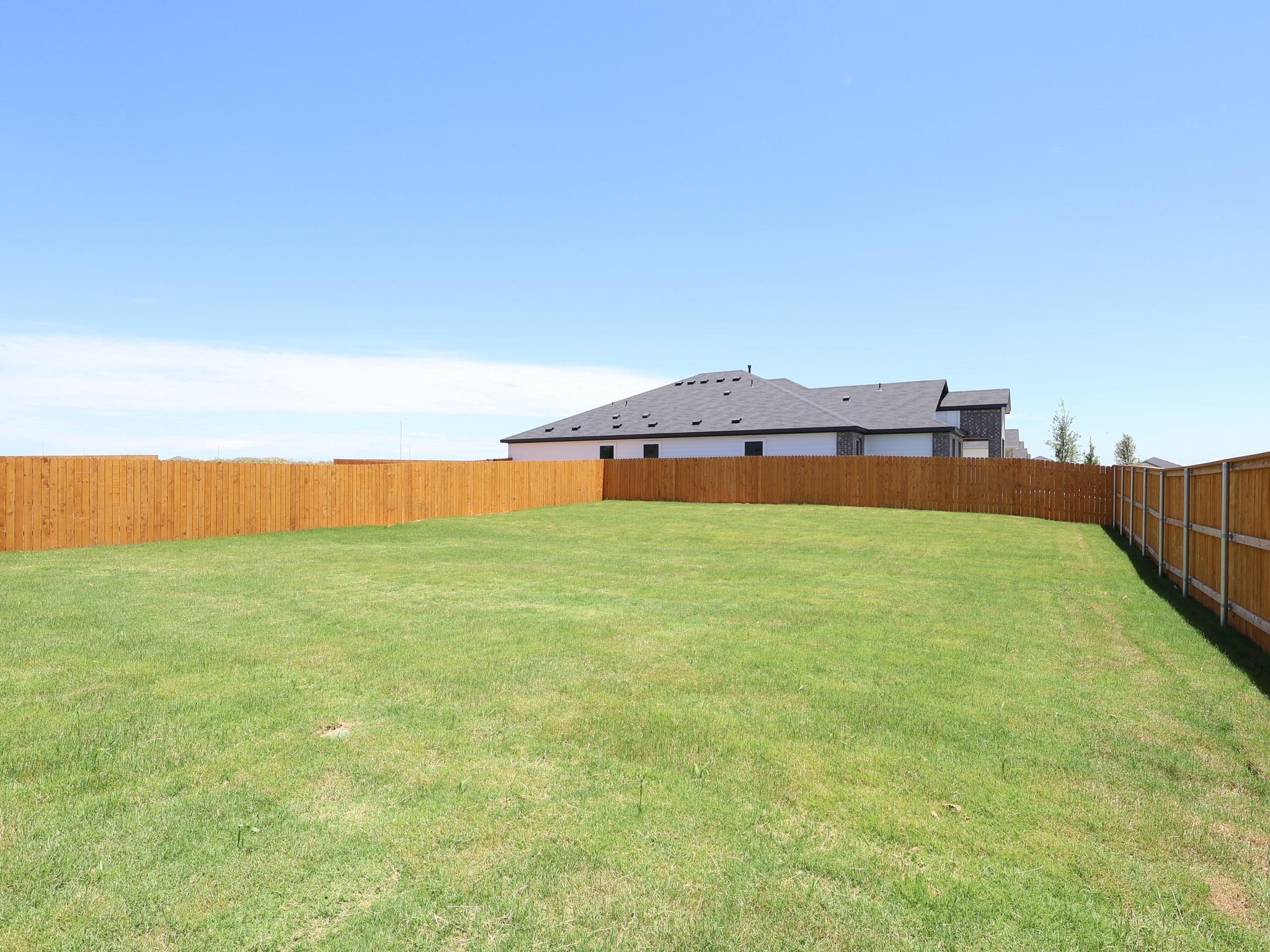 20021  Cornyn Ln, photo 2