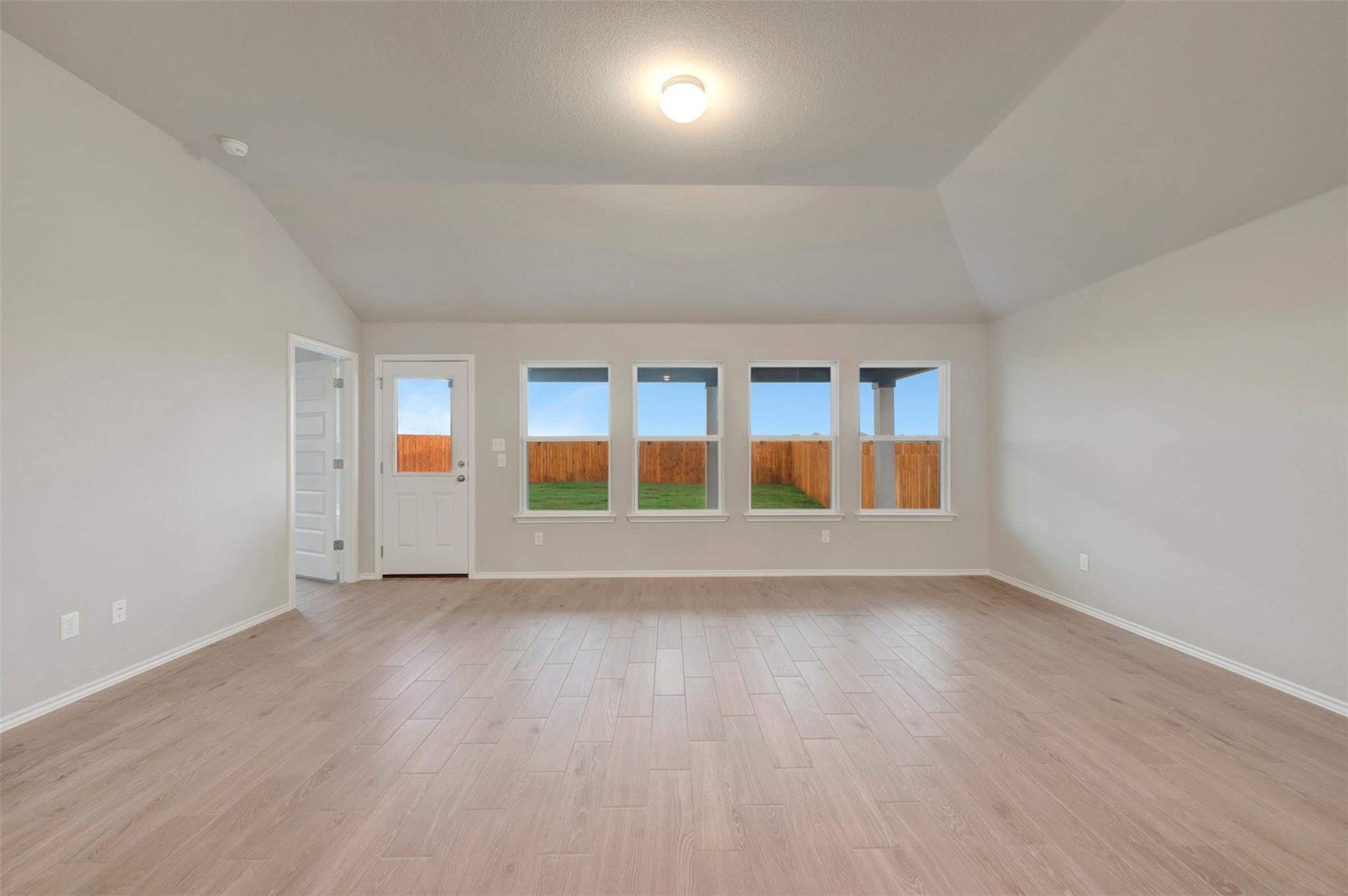 20000  Schatz Way, photo 3