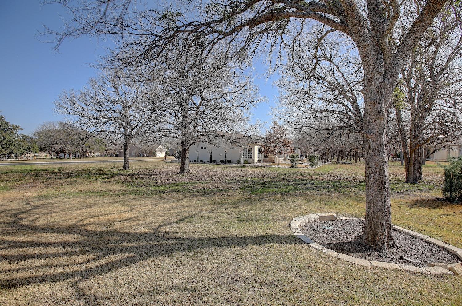 207  Monarch Trl, photo 12