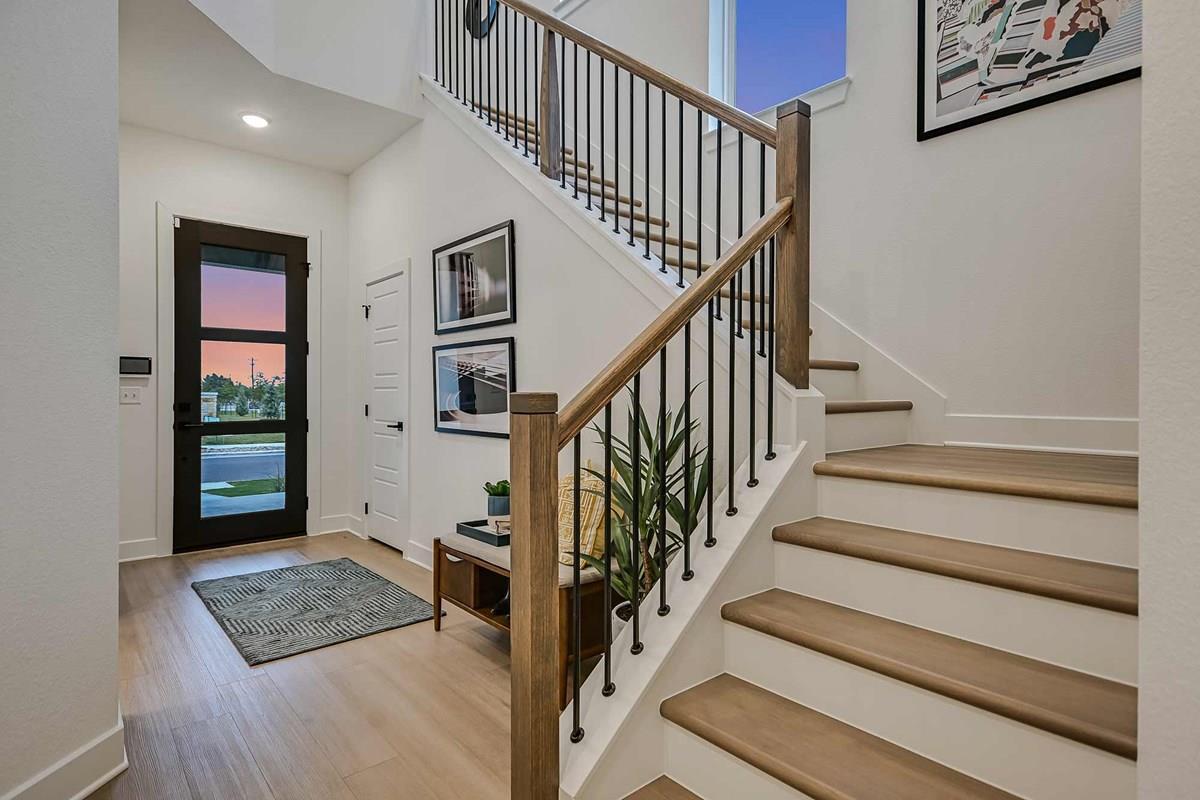 1316  South Brook Dr, photo 2