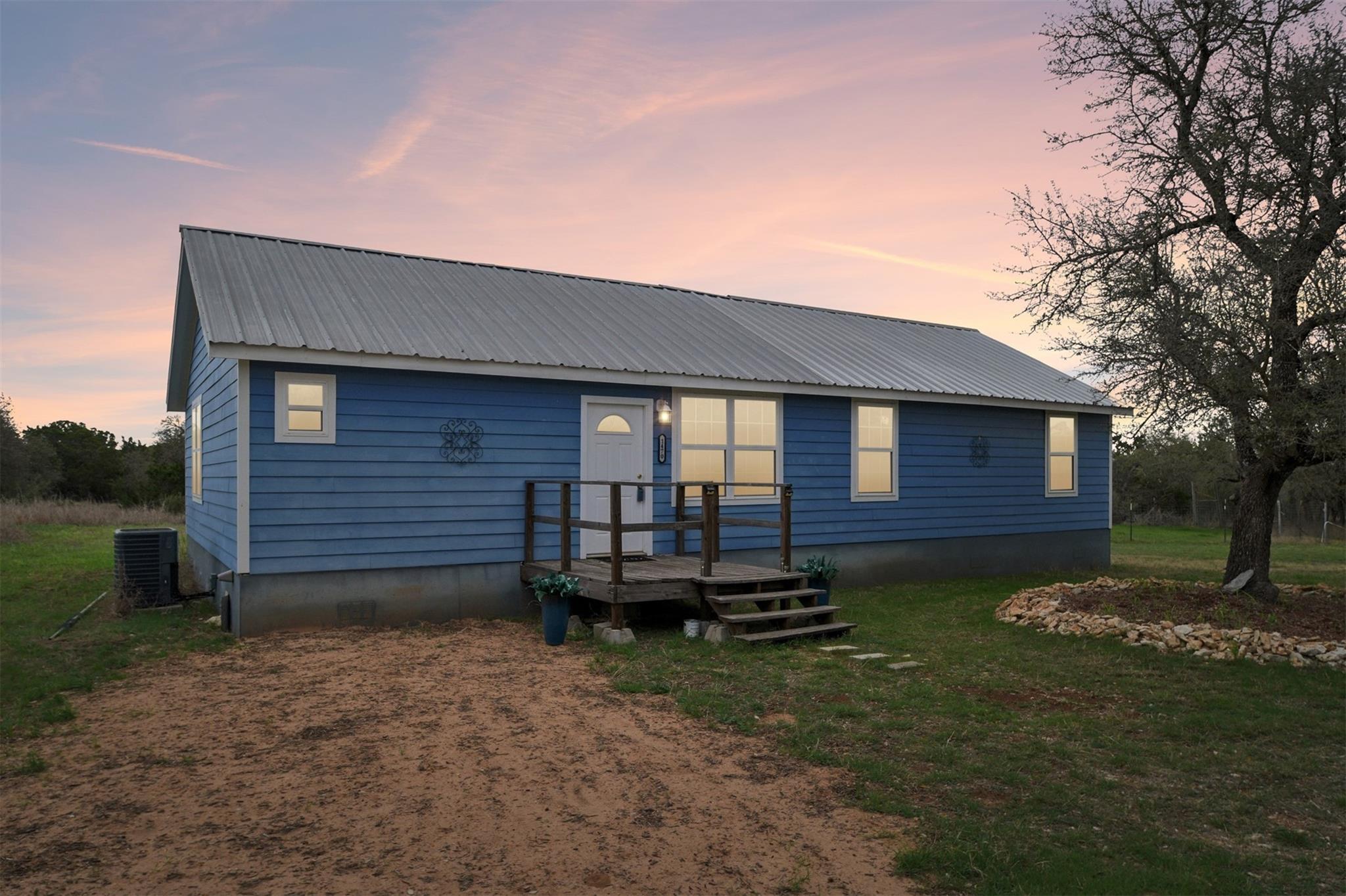 1470  Oak Grove Rd, photo 2