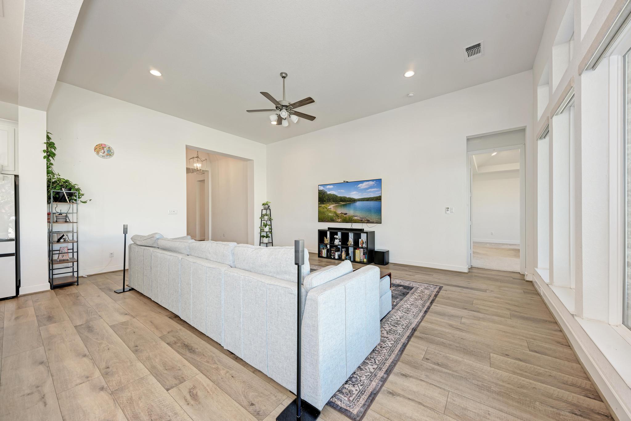 1536  Caylea Bluff Ln, photo 9