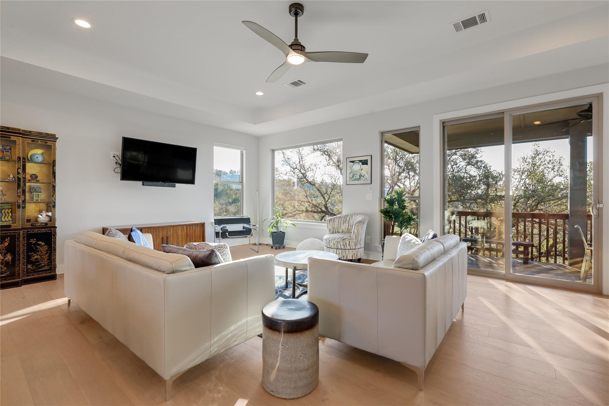 21013  Nimitz Ave, photo 9
