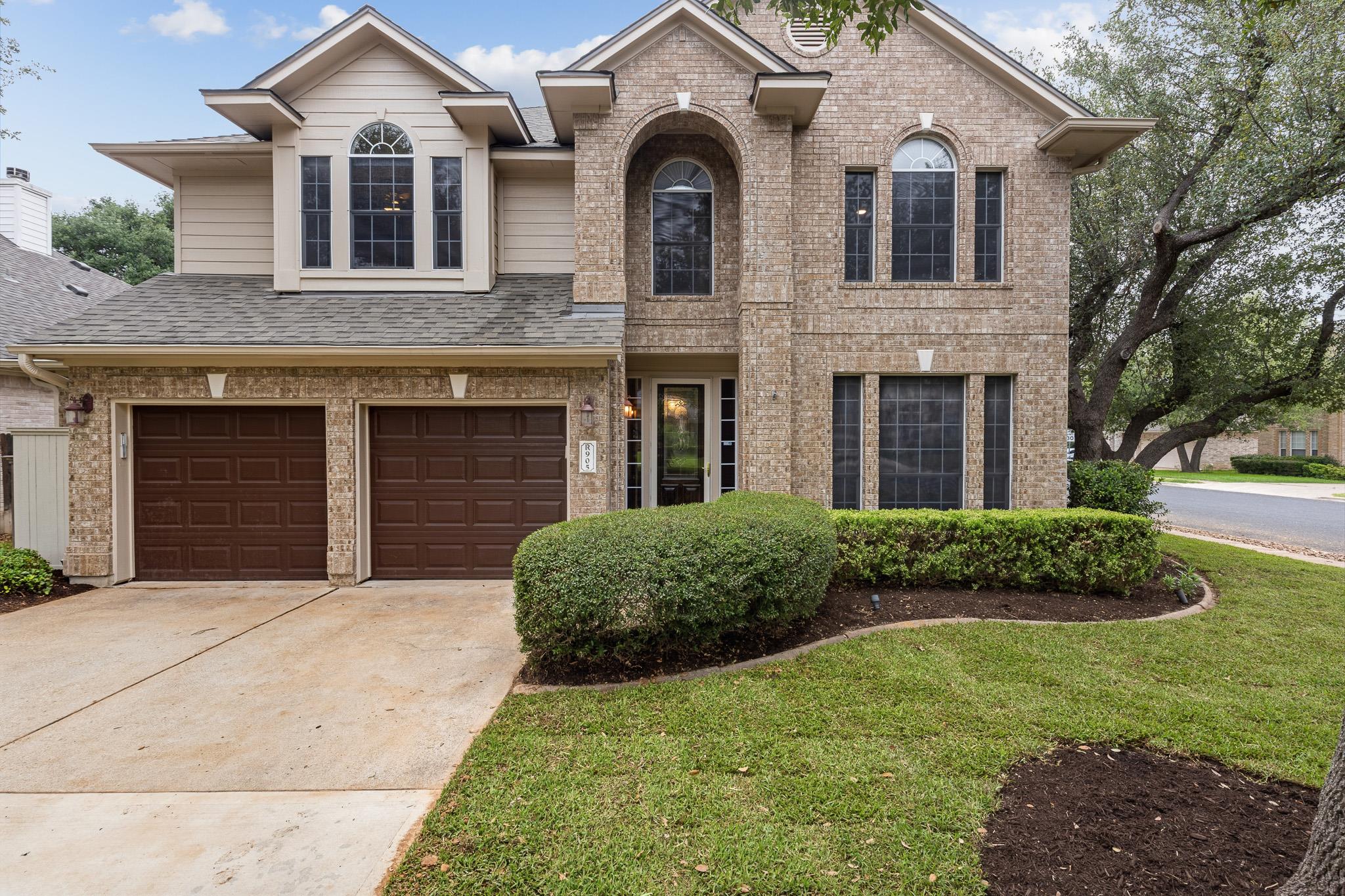 905  Brighton Bend Ln, photo 2
