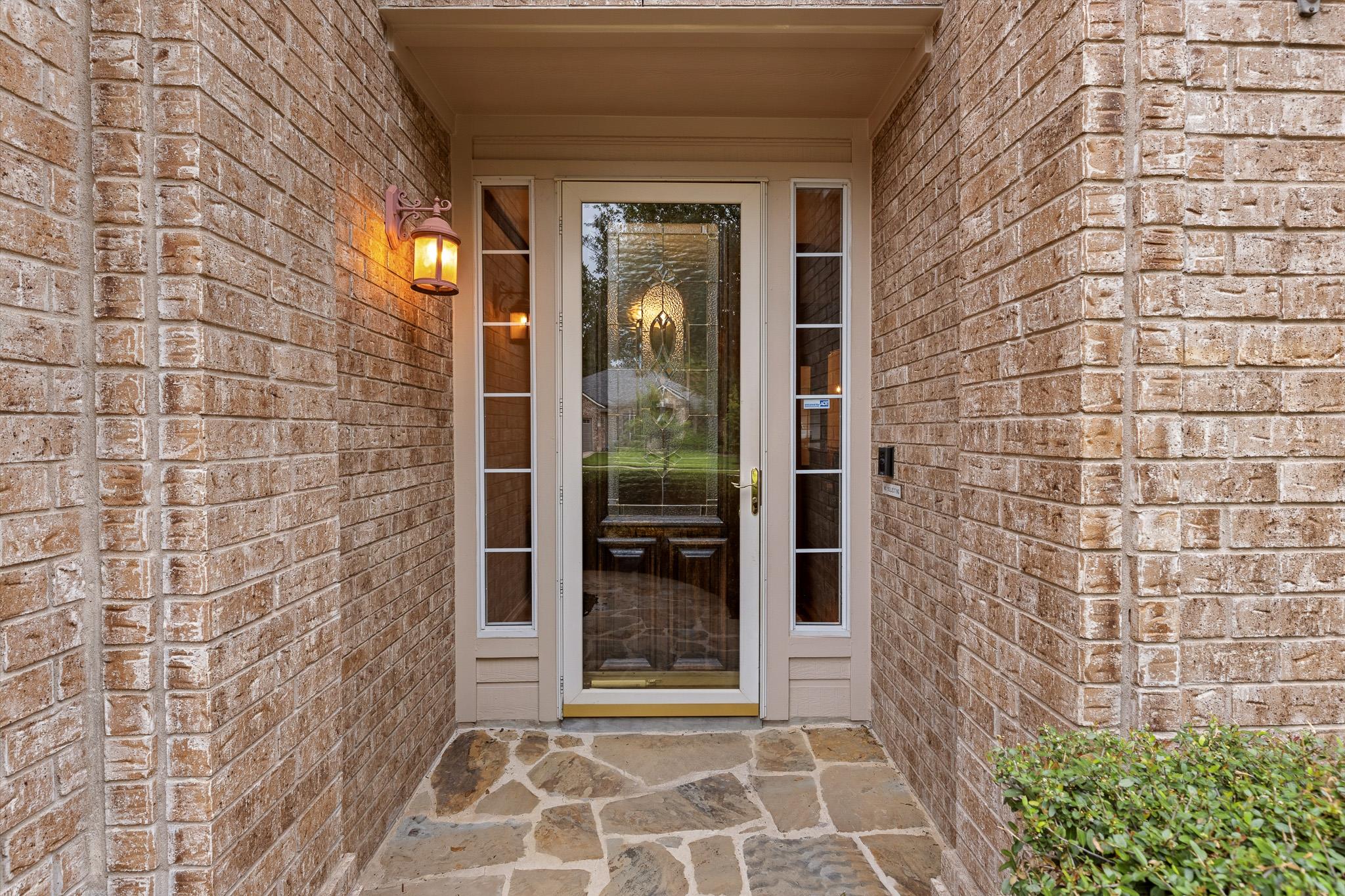 905  Brighton Bend Ln, photo 3