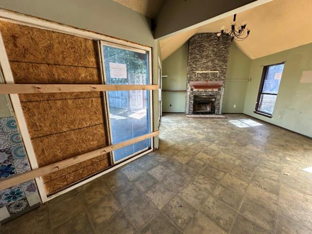 548  Spring River Dr, photo 9