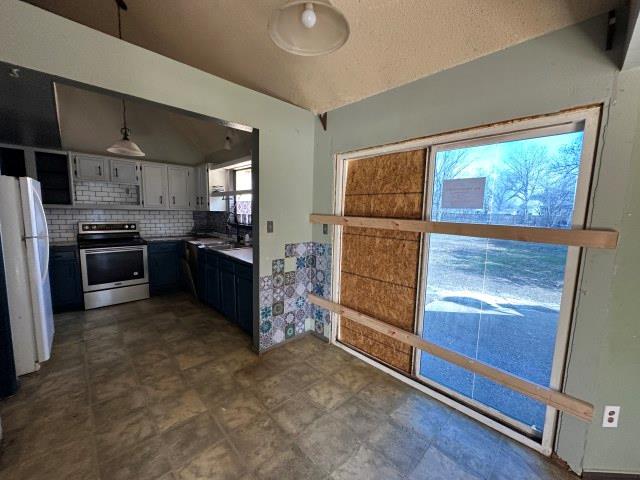 548  Spring River Dr, photo 10