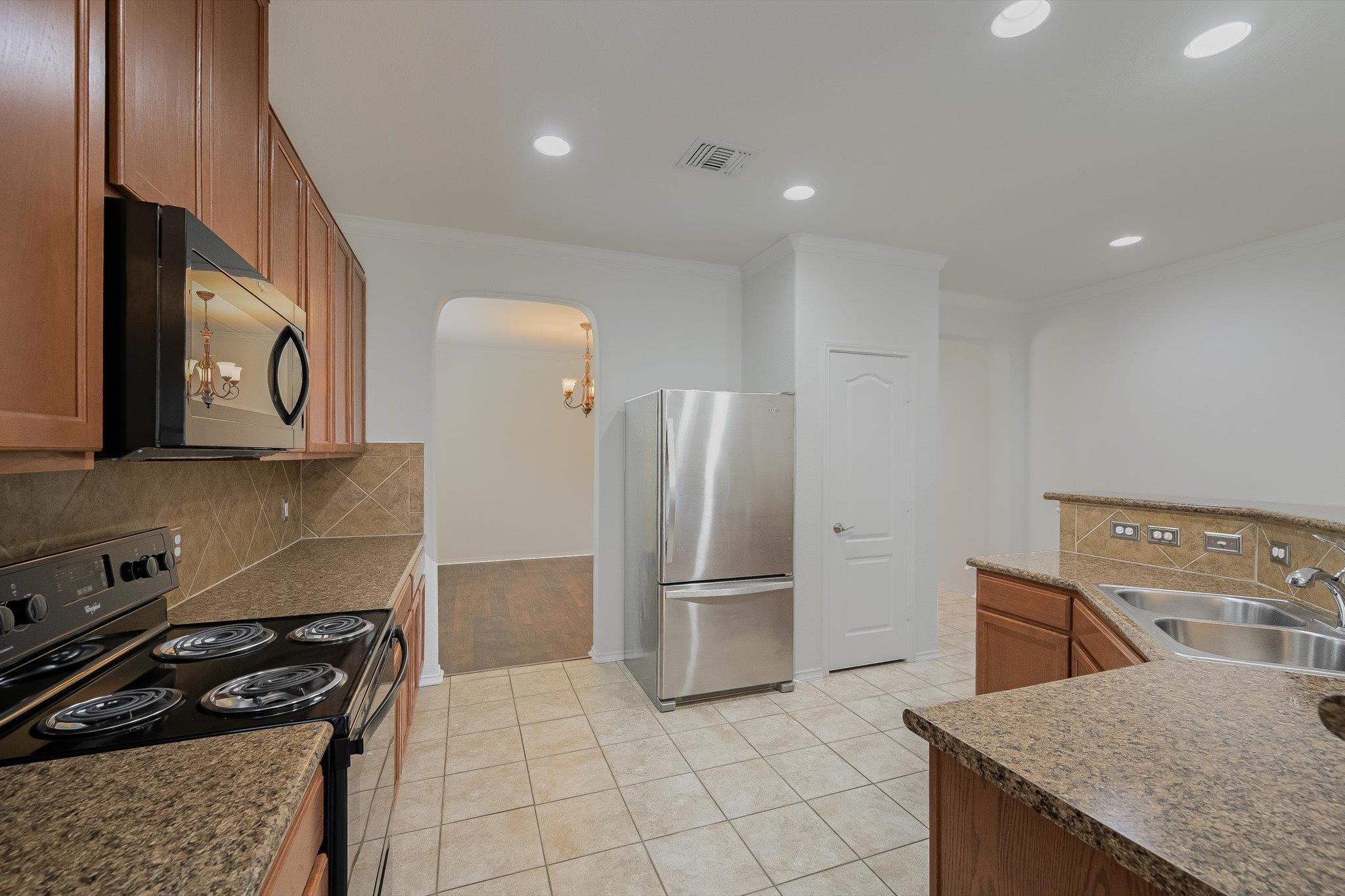 860  Water Hyacinth Loop, photo 8