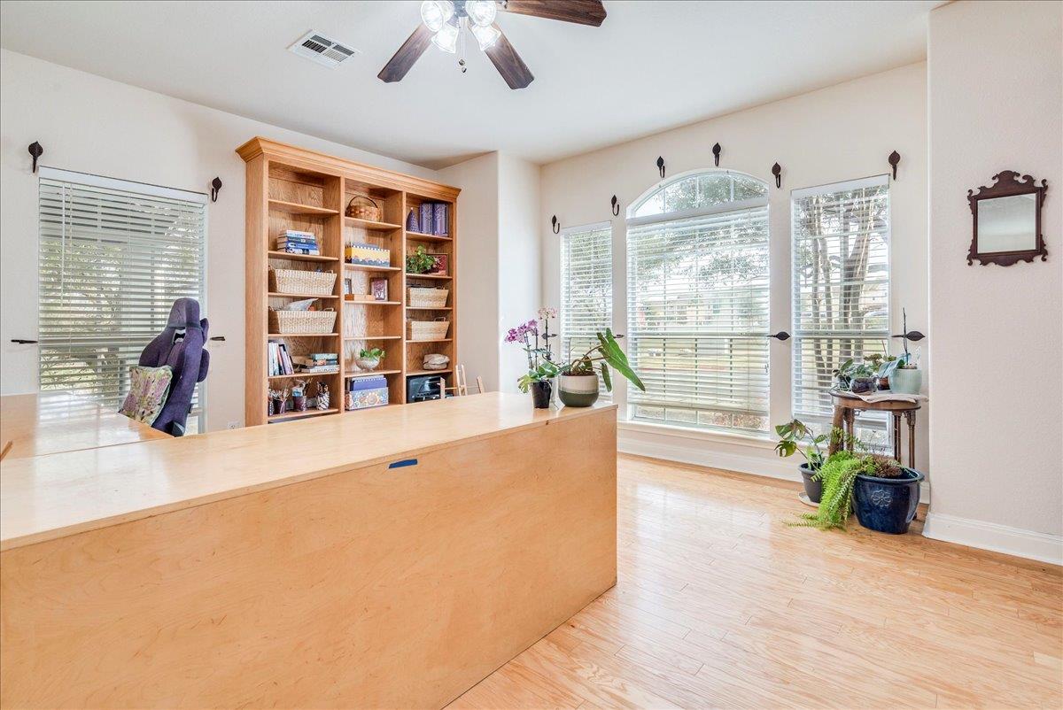 1077  Fairway None, photo 8