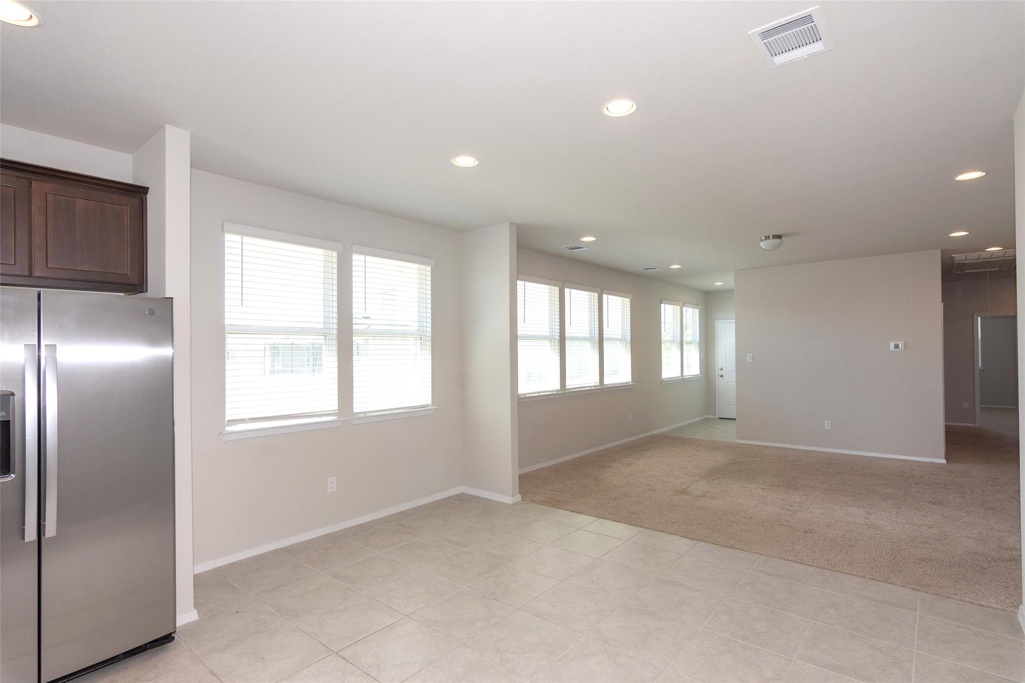 350  Fabion St, photo 8