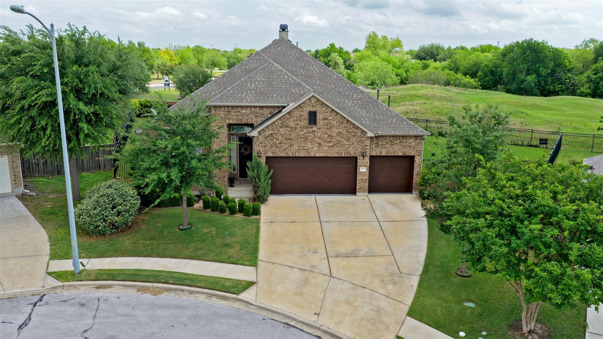 17028  John Michael Dr, photo 2