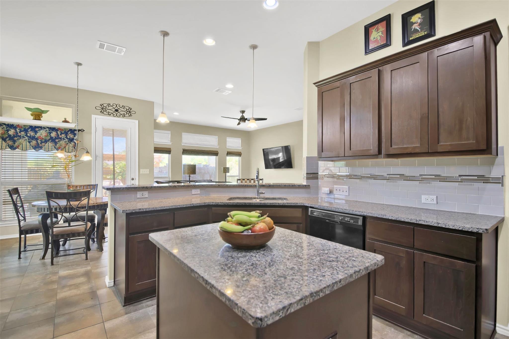 17028  John Michael Dr, photo 8