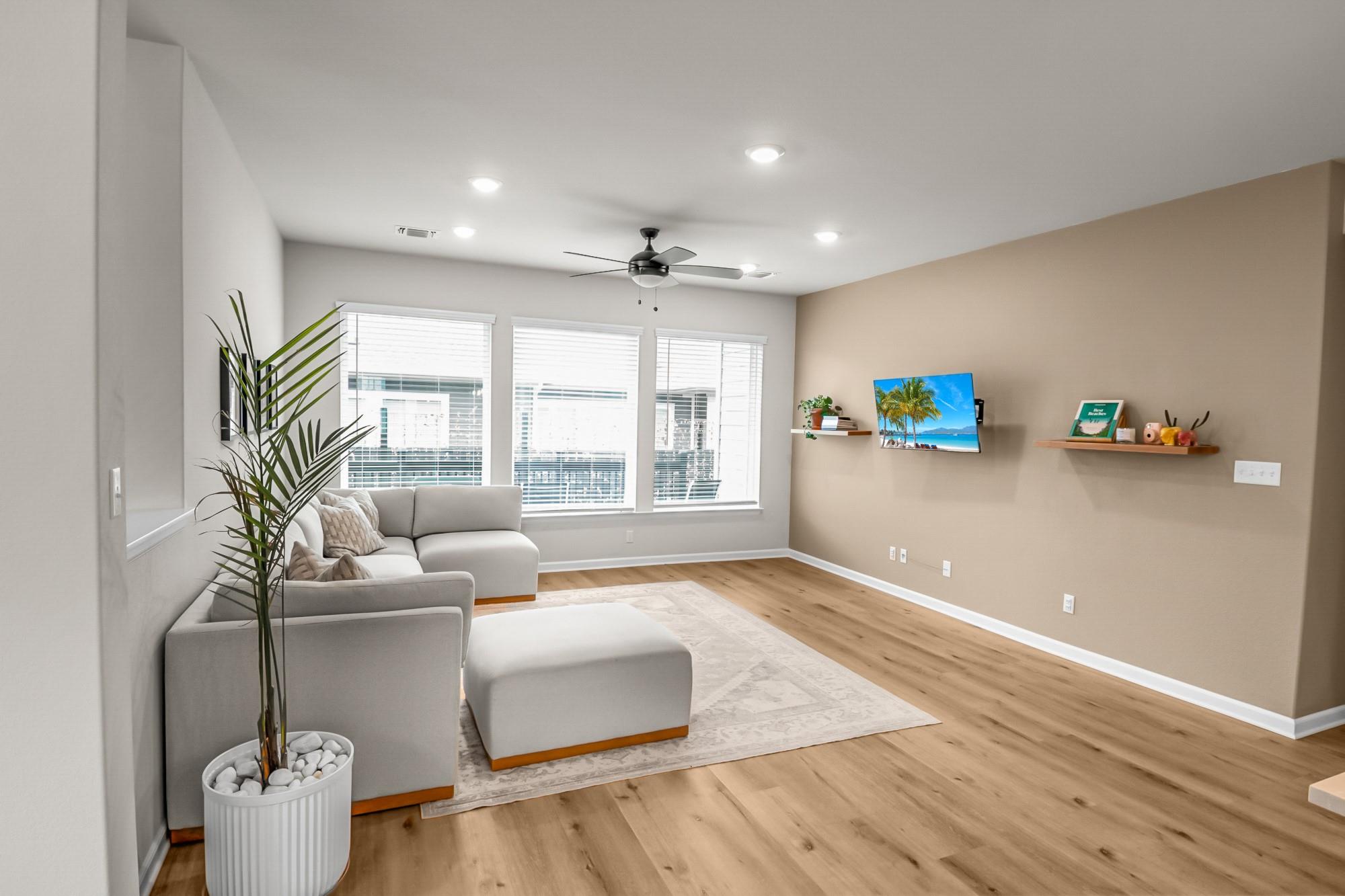 166  Twistleaf Dr, photo 3