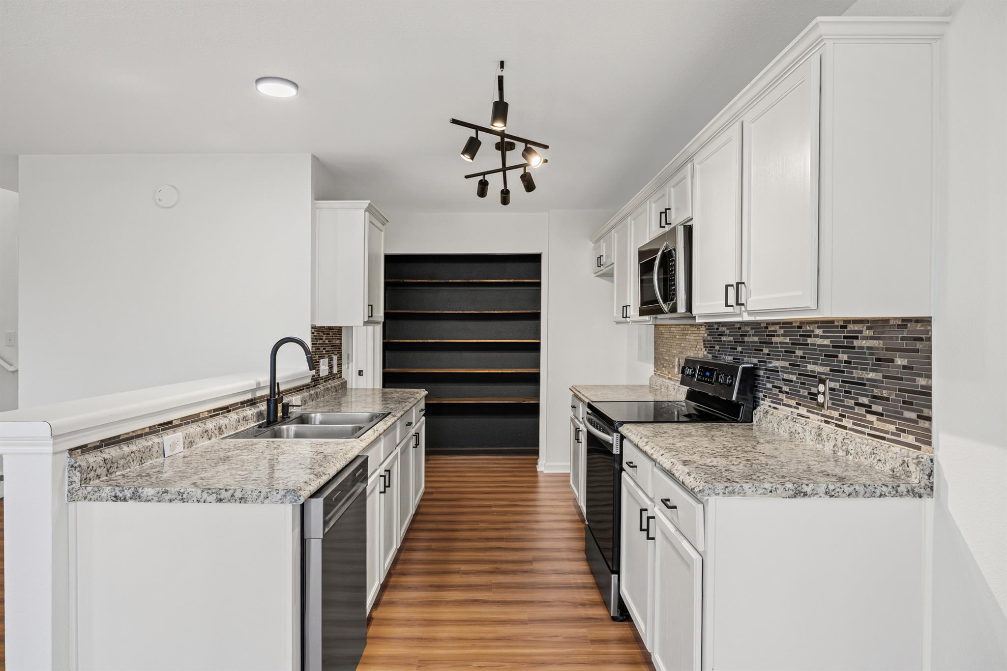 117  High Point Blvd, photo 6