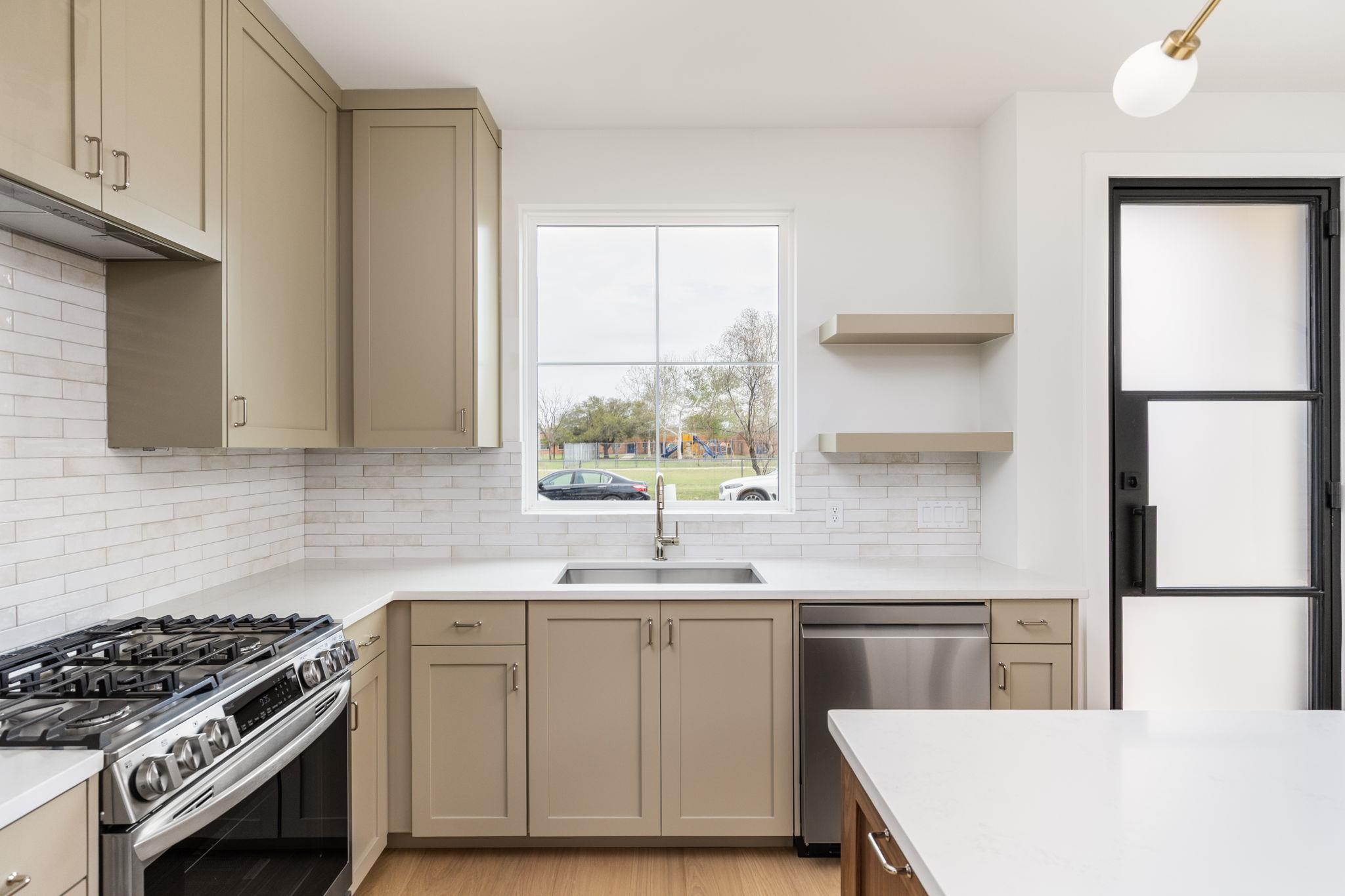 408  Linden None  #B, photo 11