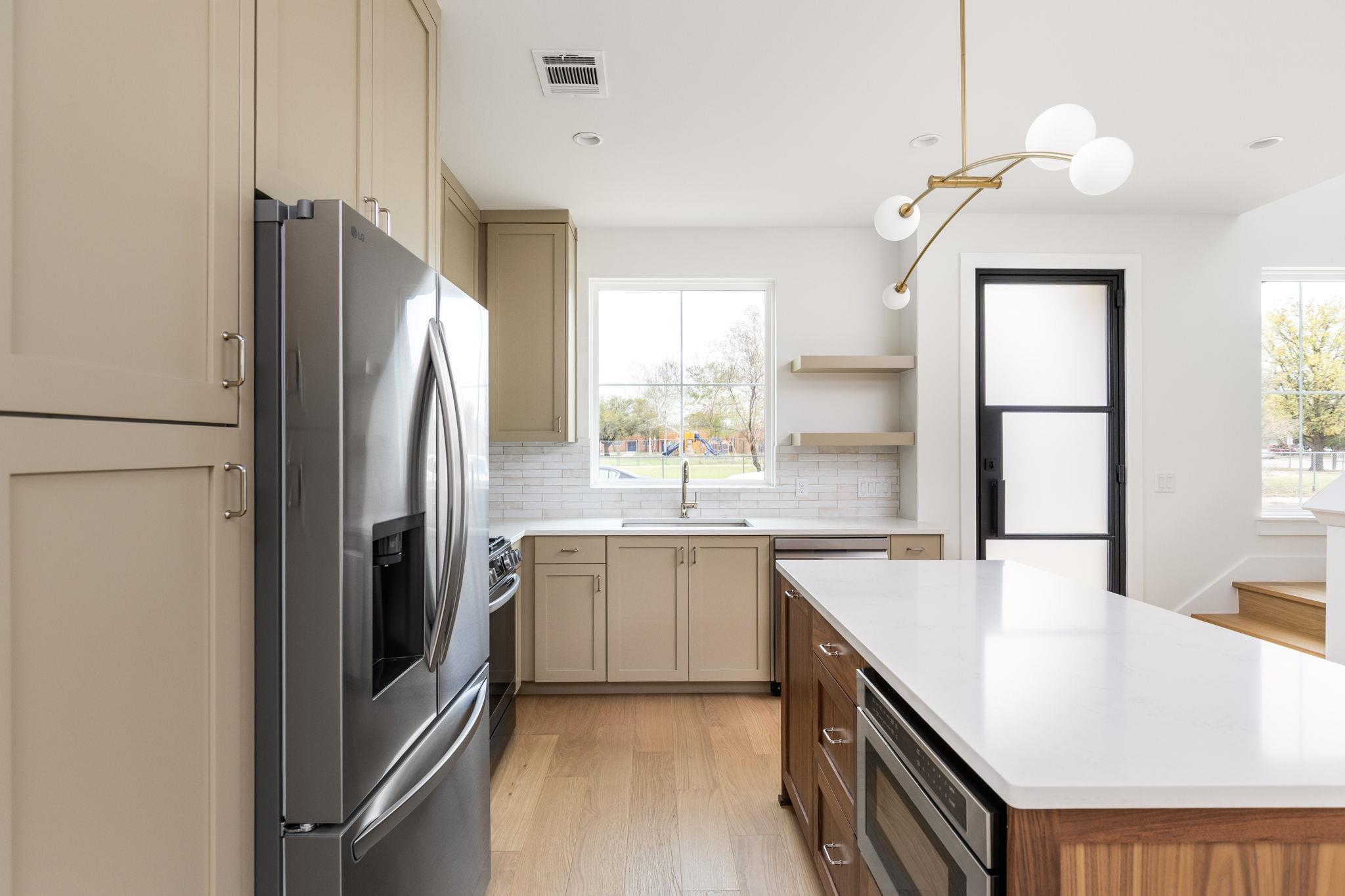 408  Linden None  #B, photo 10