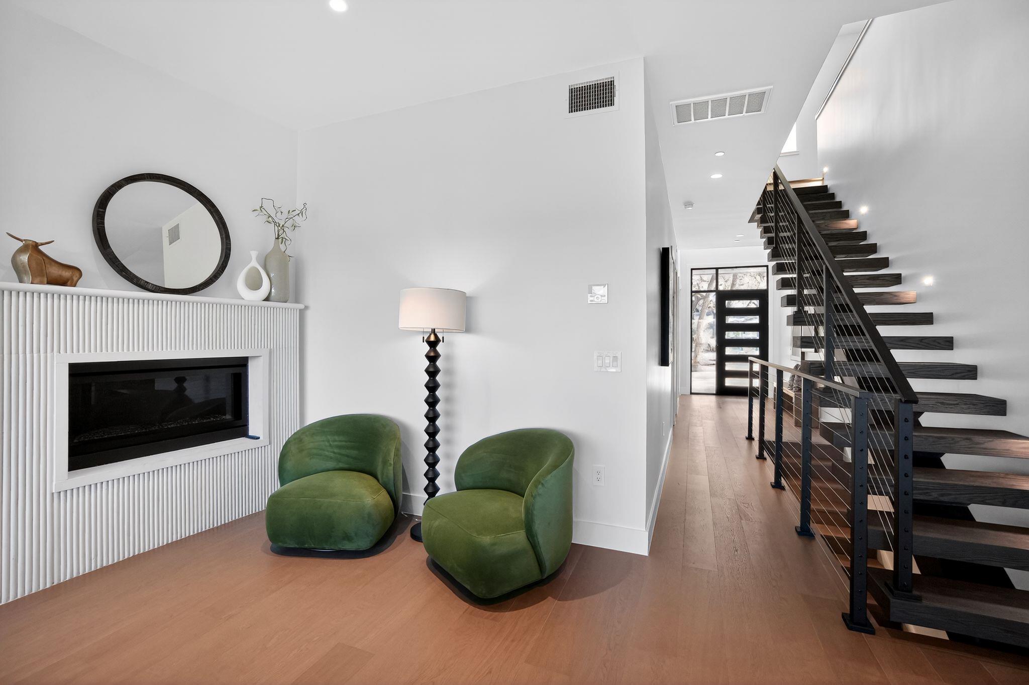 434  Brady Ln, photo 10