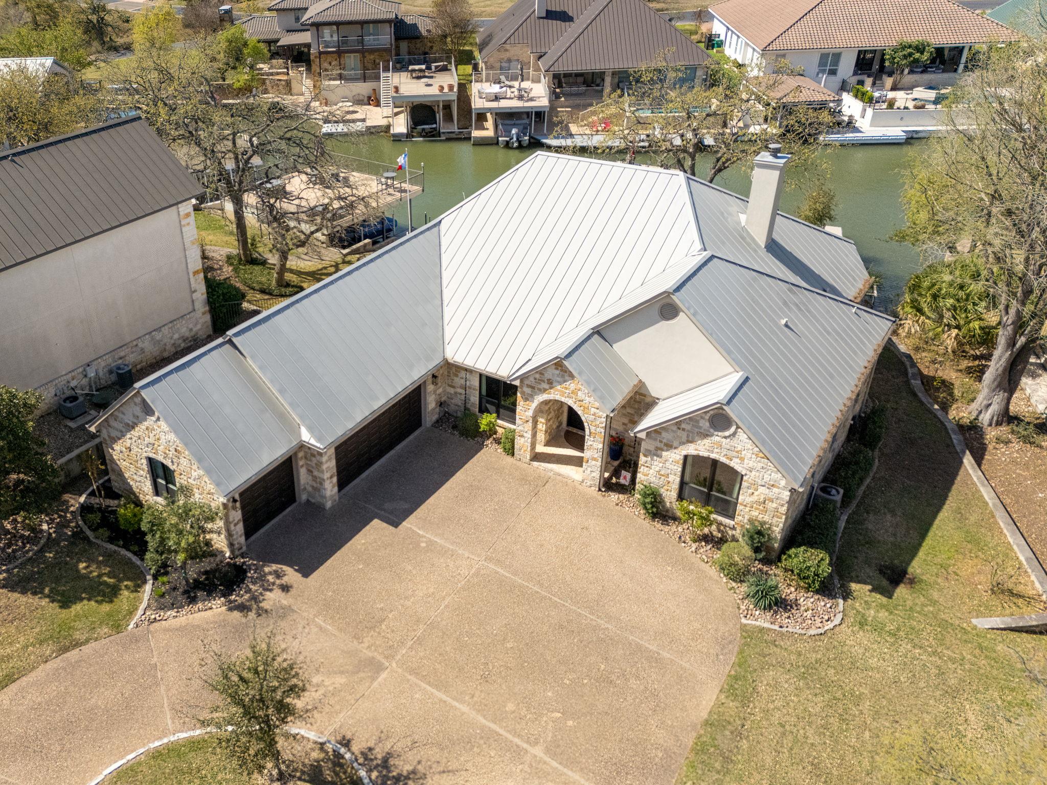 3012  Driftwood Ln, photo 3