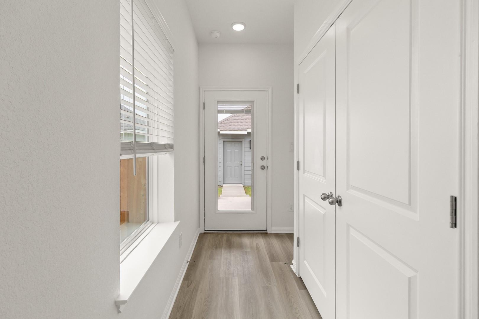 1648  Esplanade Pkwy, photo 11