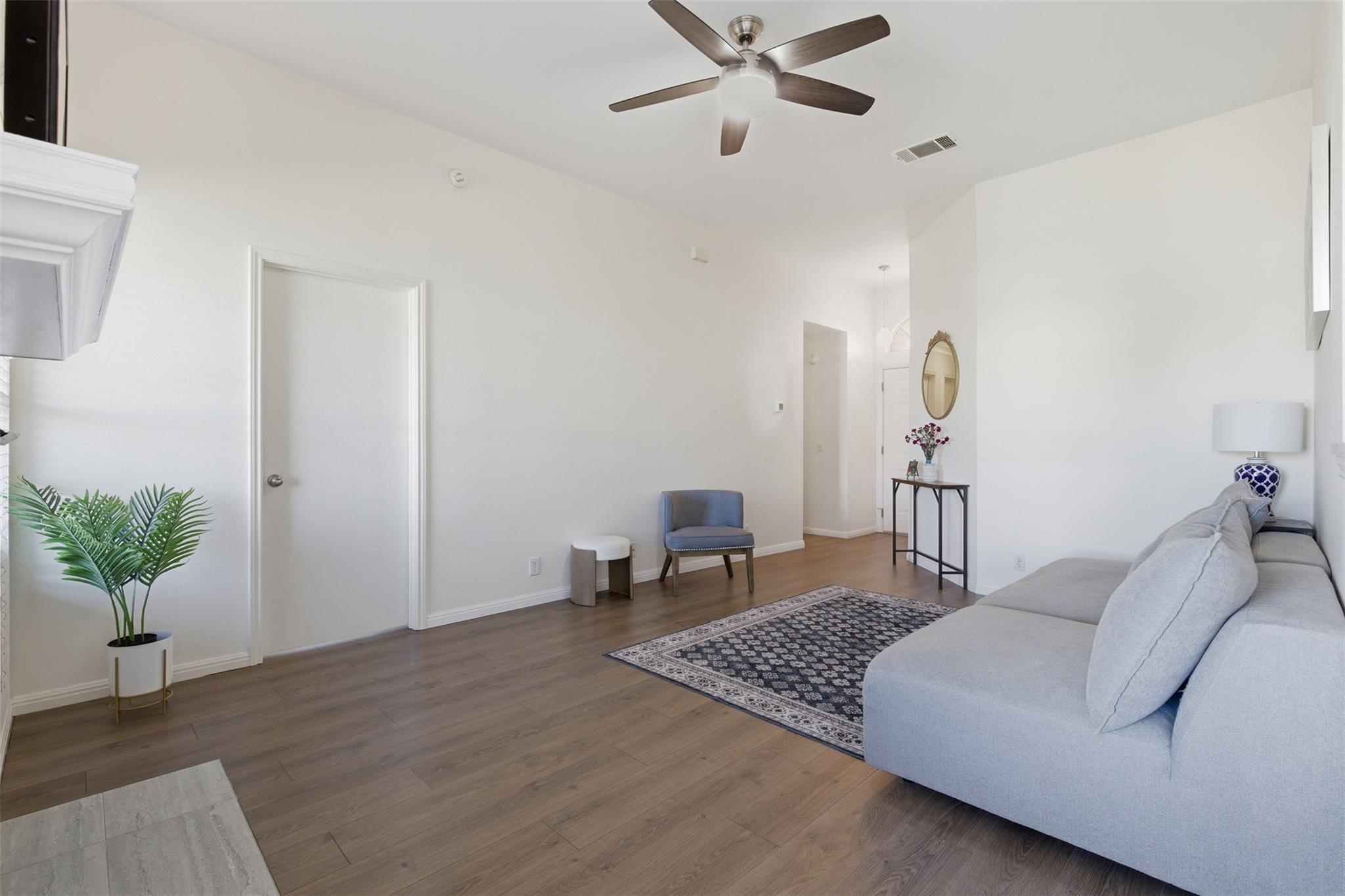 309  Dana Dr, photo 9