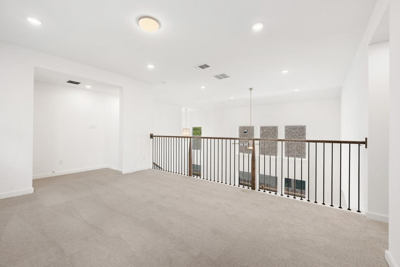 252  Menlo Bnd, photo 11