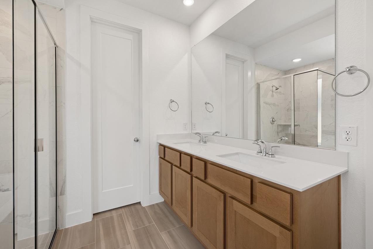 252  Menlo Bnd, photo 6