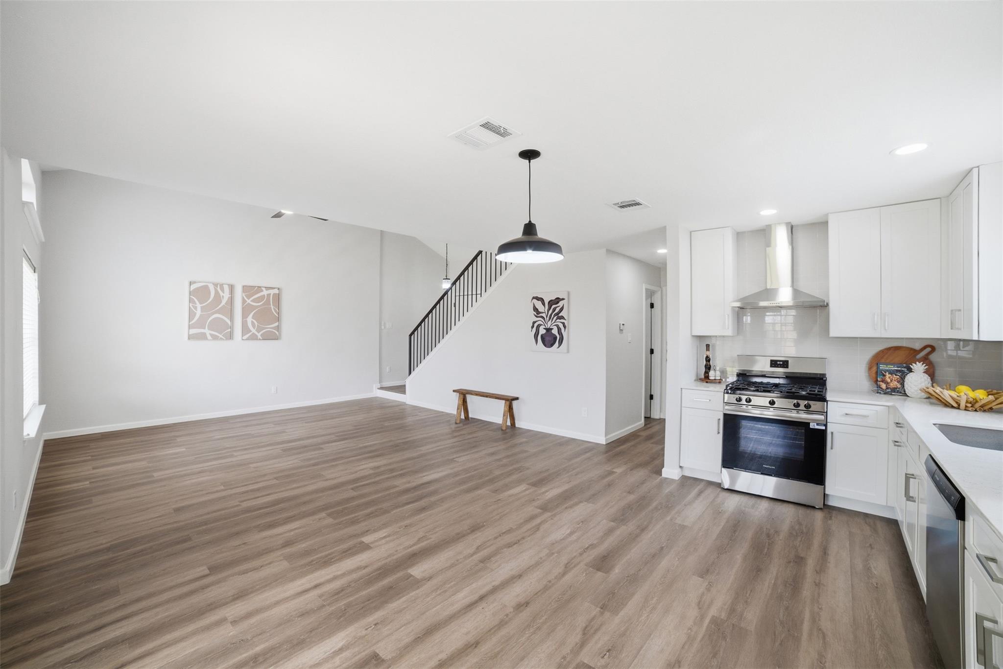 1606  Rossport Bnd, photo 6