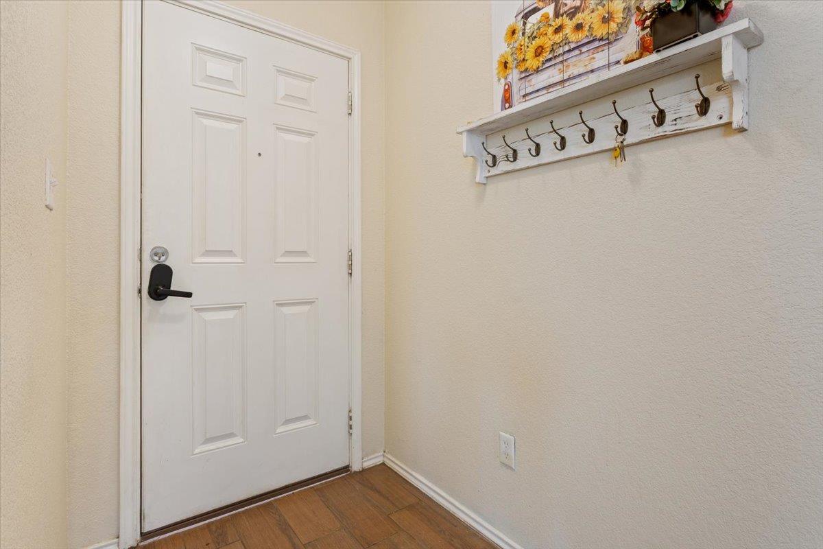 1500  Cliffbrake Way, photo 4