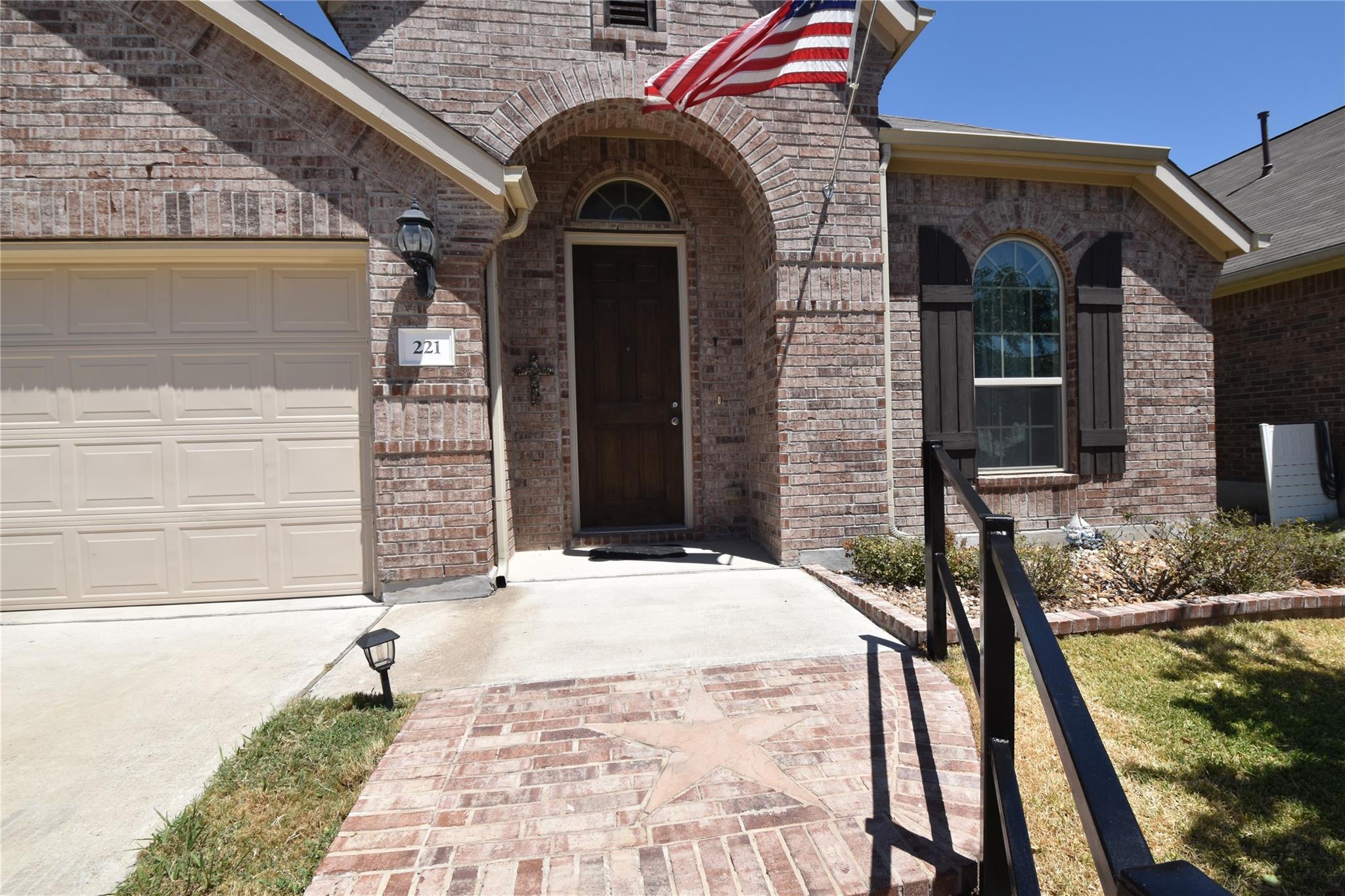 221  Joseph Dr, photo 5