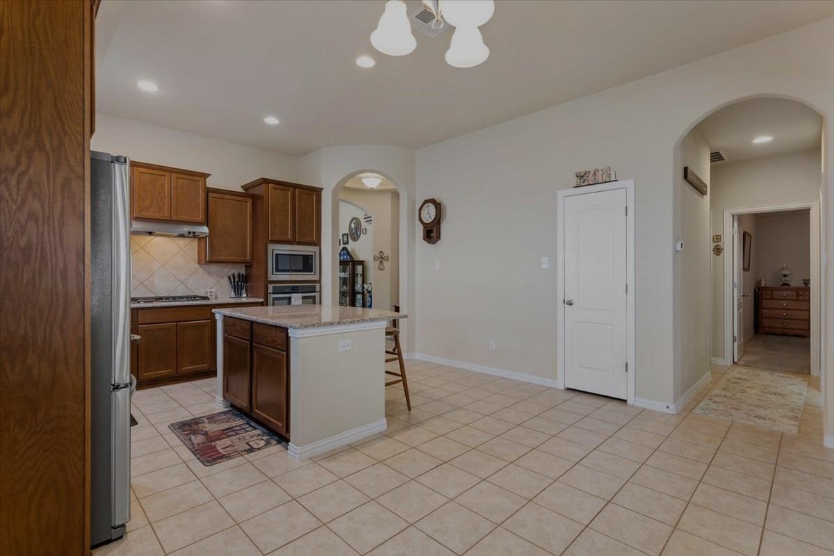 221  Joseph Dr, photo 8
