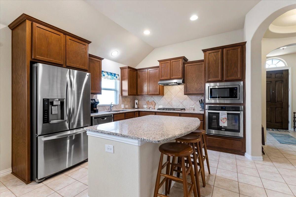 221  Joseph Dr, photo 9