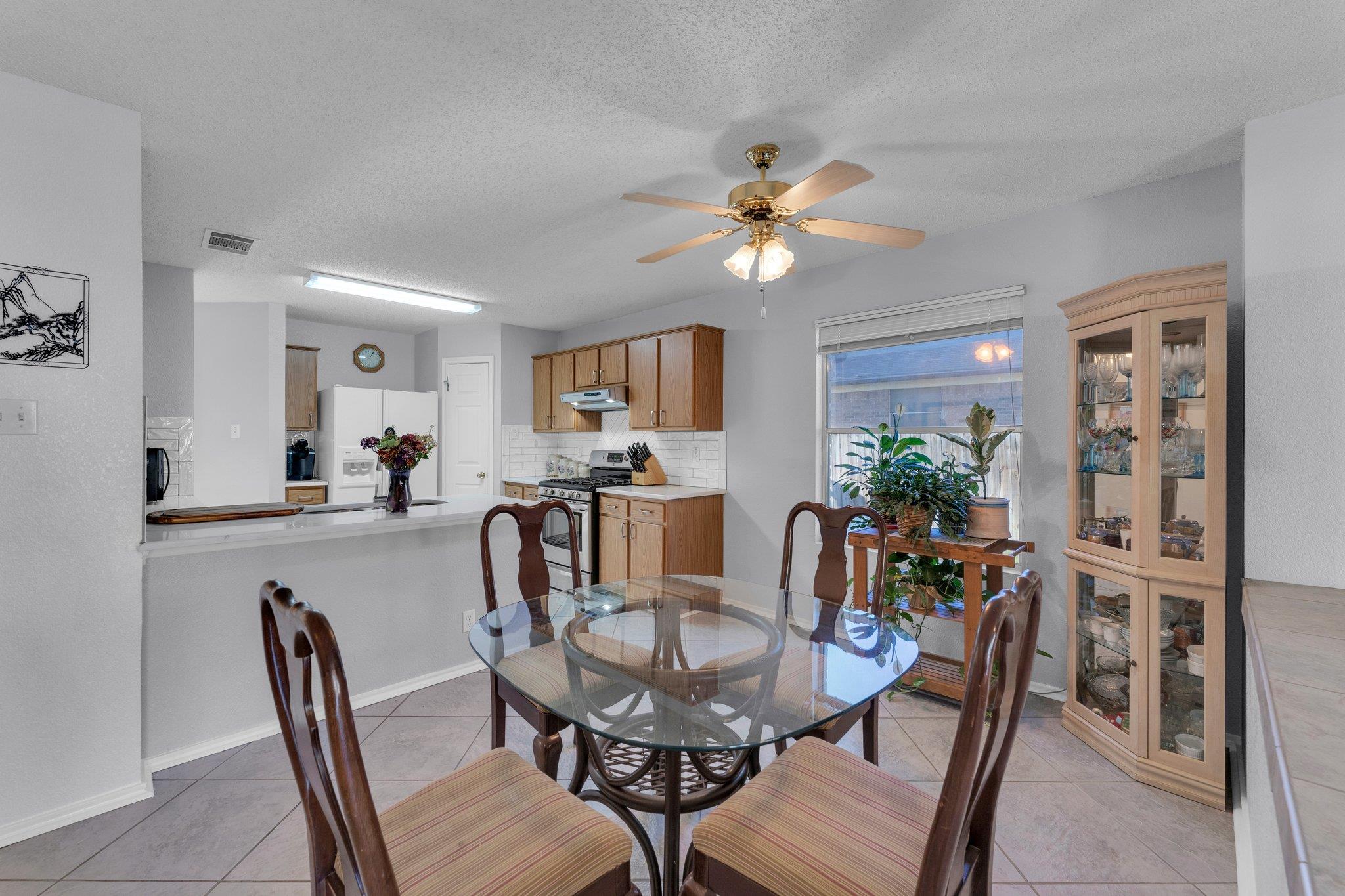 302  Debora Dr, photo 11