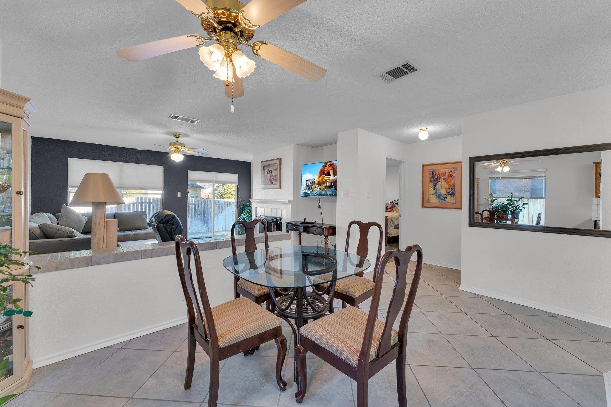 302  Debora Dr, photo 8