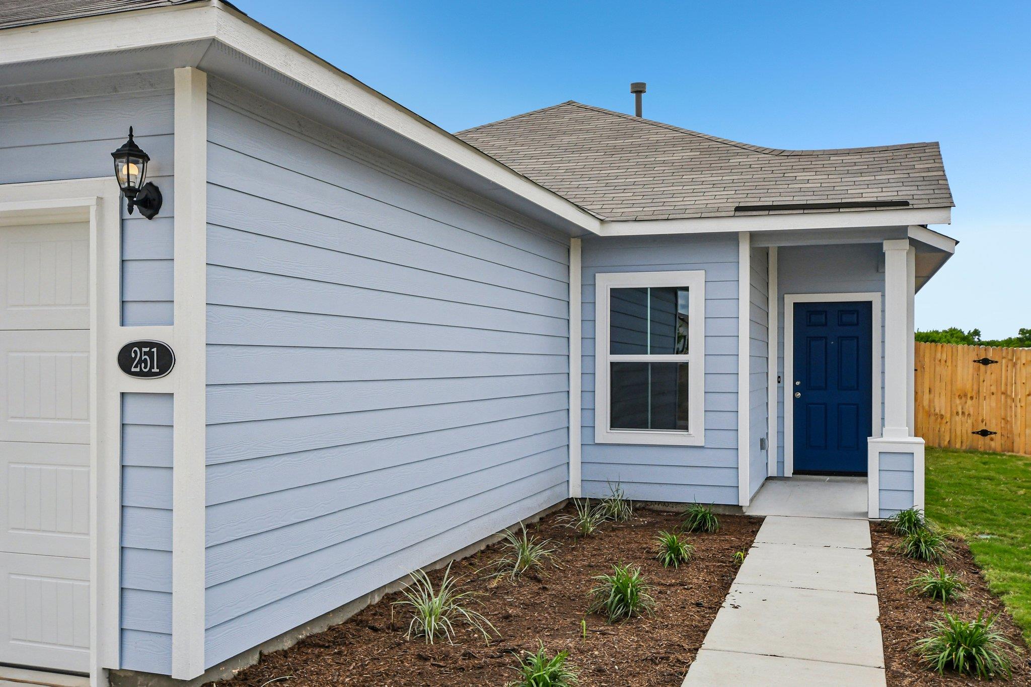 251  Haywood Mnr, photo 3