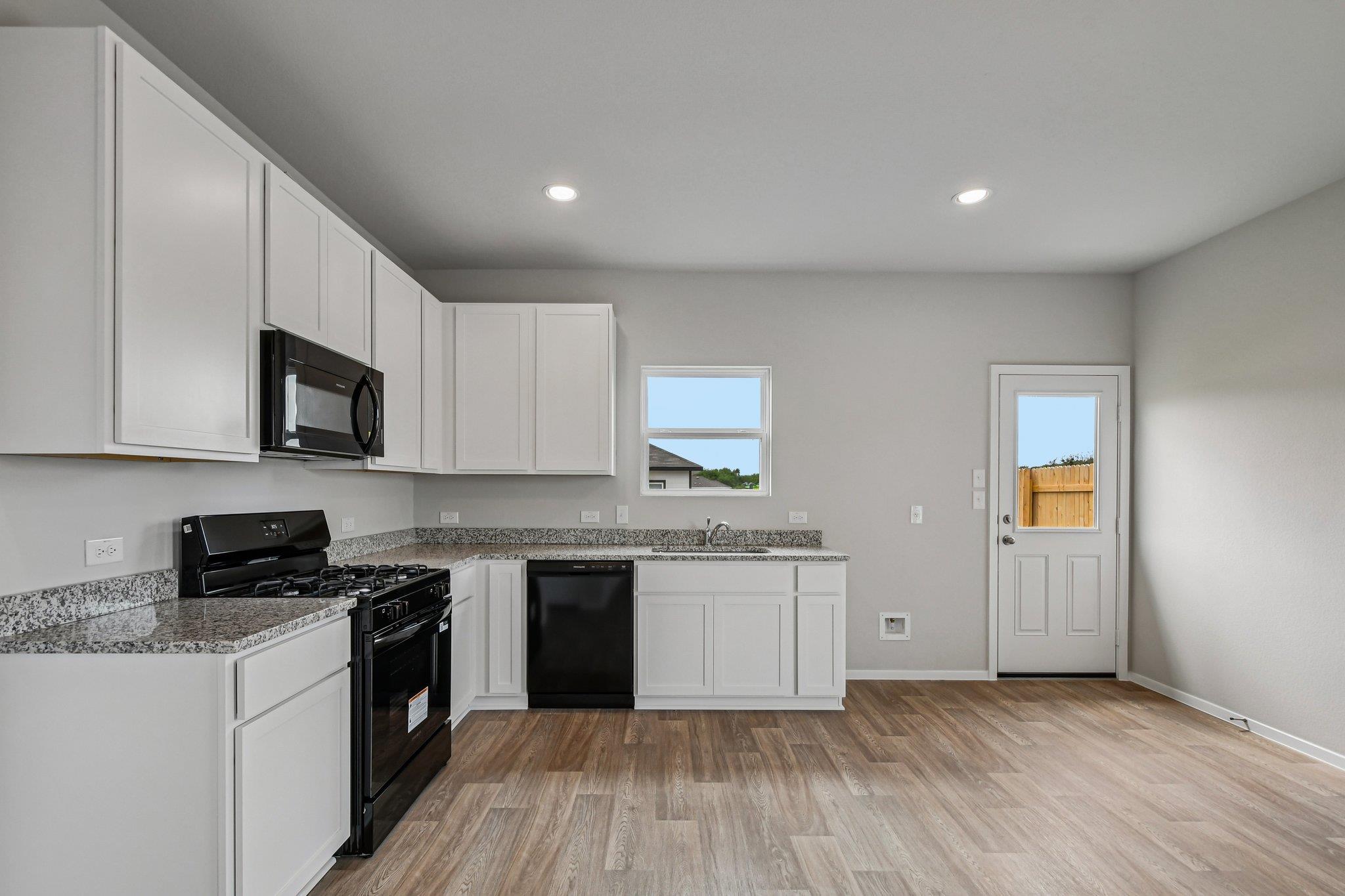 251  Haywood Mnr, photo 8