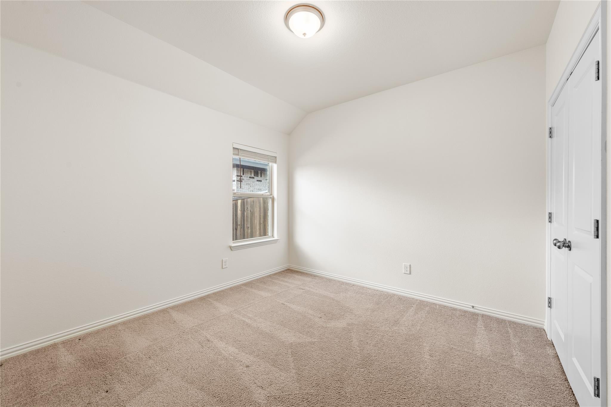 682  Coyote Creek Way, photo 9