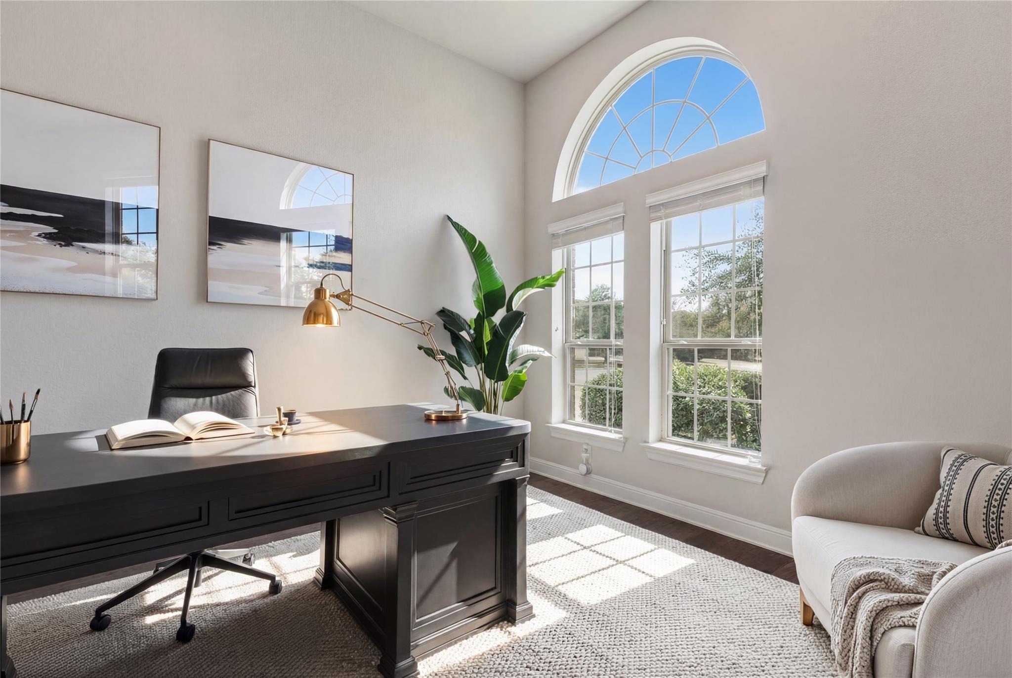 3028  Silvergrass Cv, photo 8