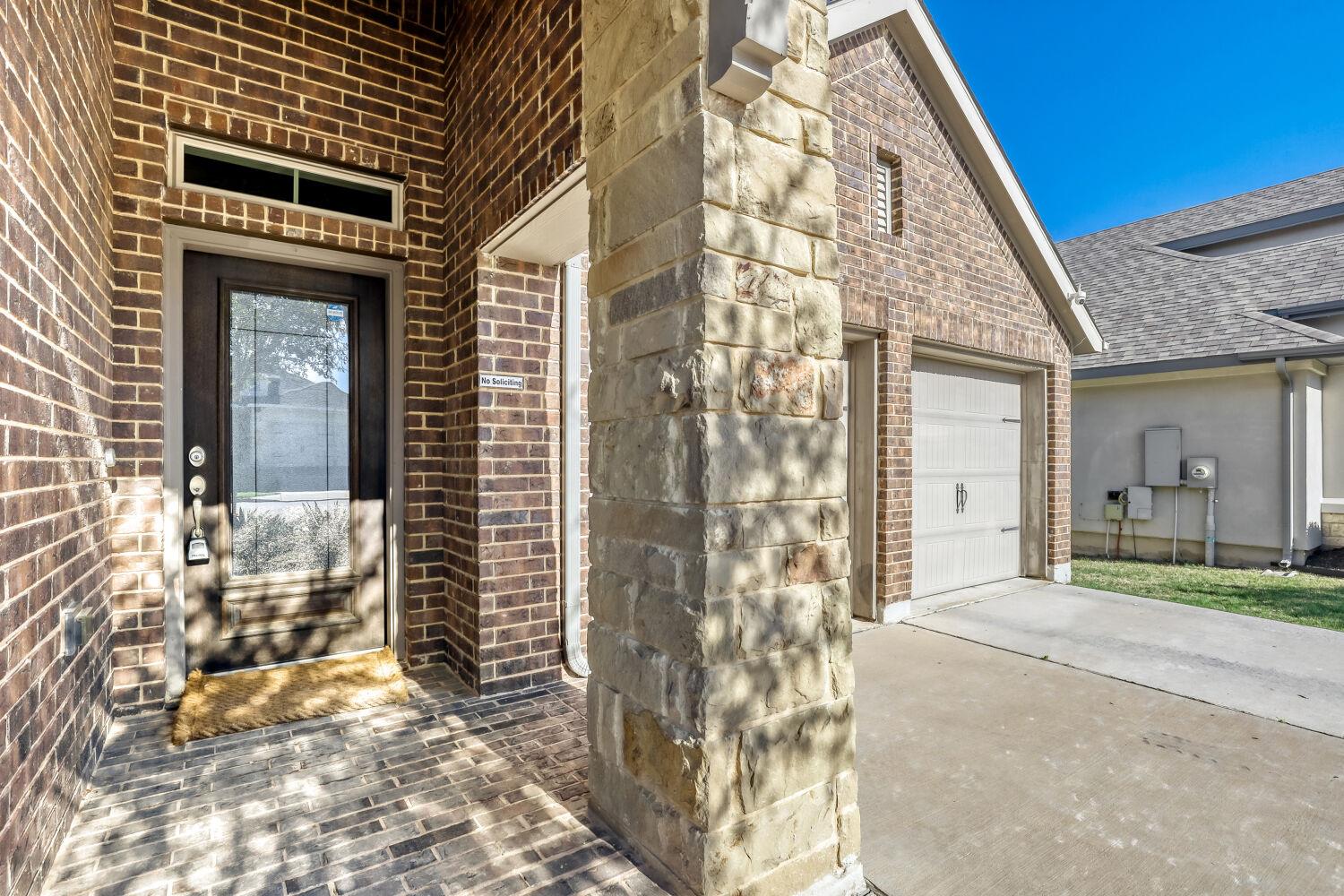 2416  BURBERRY Ln, photo 5