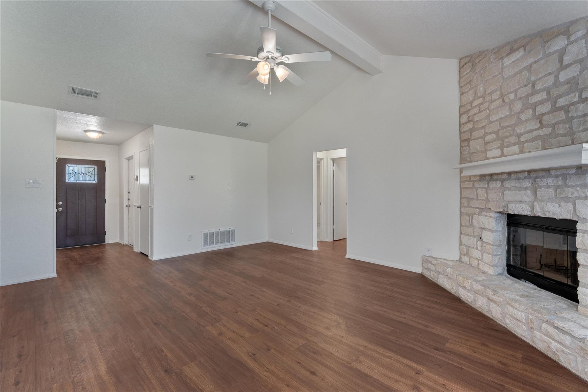 212  Rockcrest Dr, photo 4