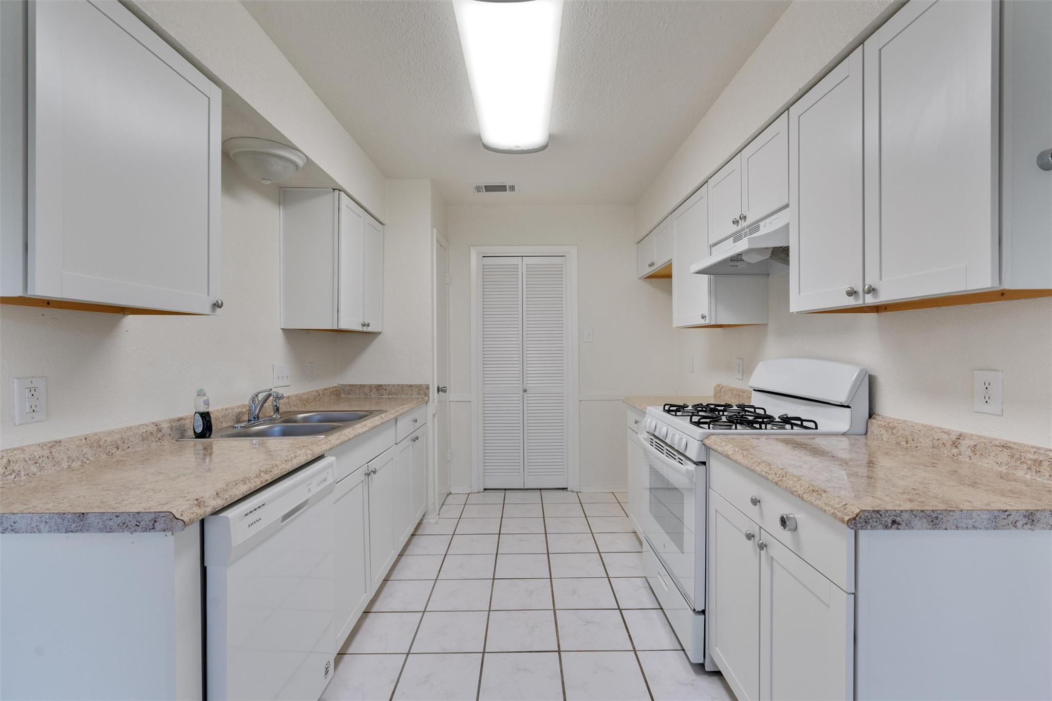 212  Rockcrest Dr, photo 7