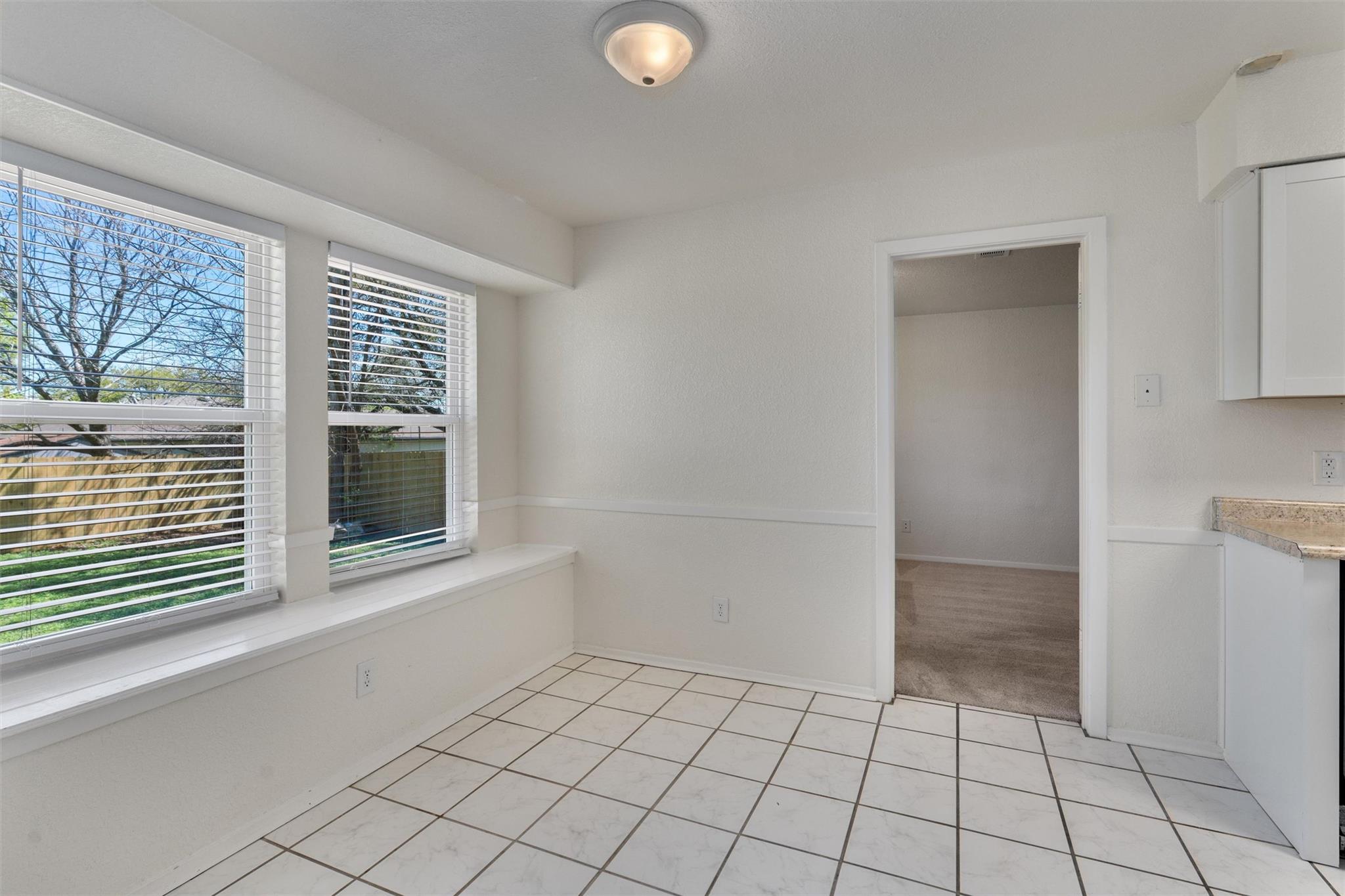 212  Rockcrest Dr, photo 8