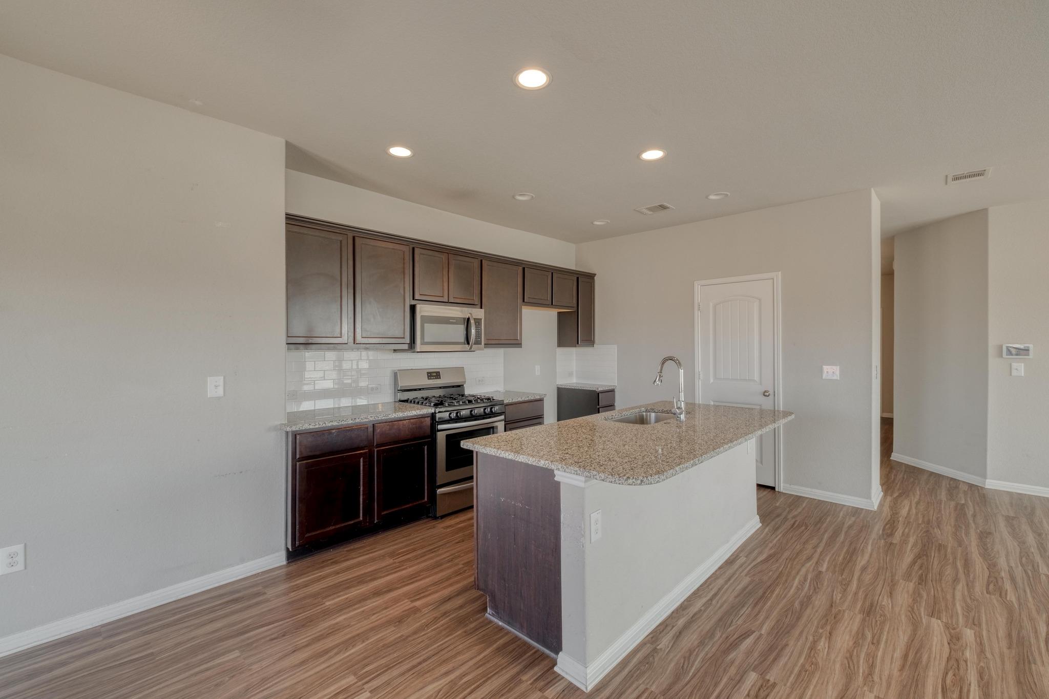 108  Kleberg Ct, photo 5