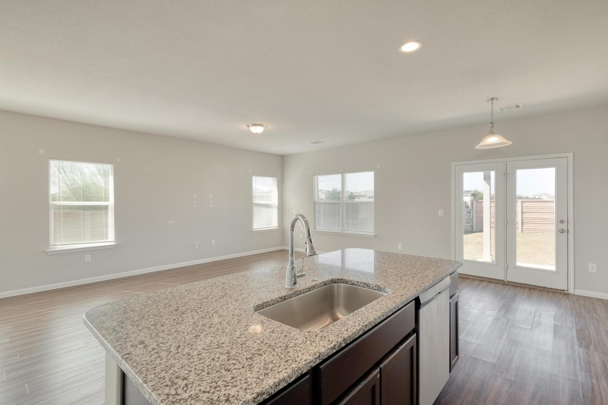 108  Kleberg Ct, photo 8